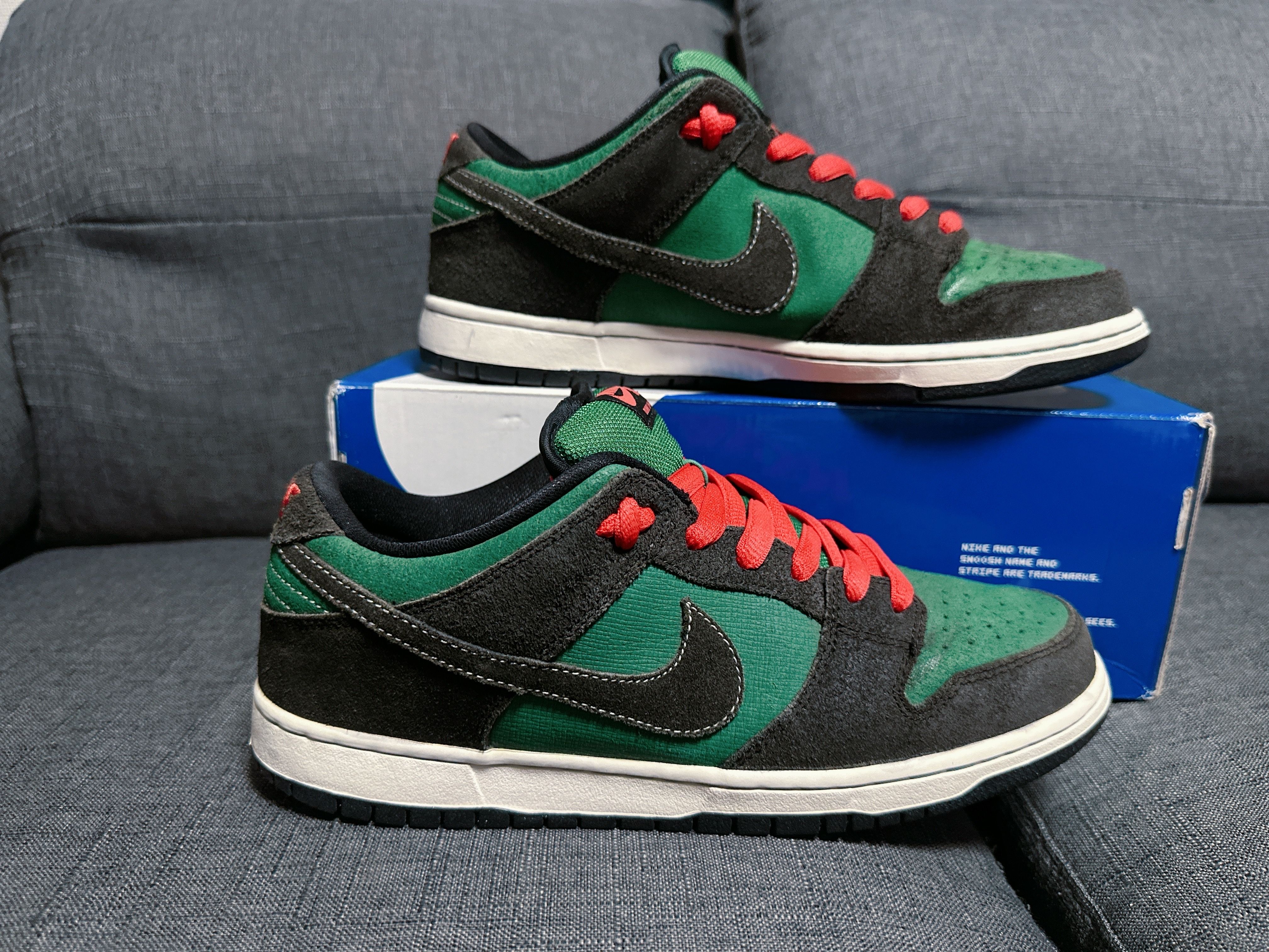 Nike SB Dunk Low "Pine Green Black"