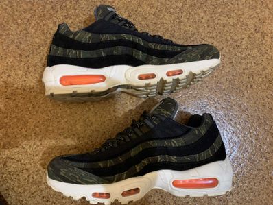 Carharte WIP × Nike Air Max 95 "Black/Sail/Total Orange"