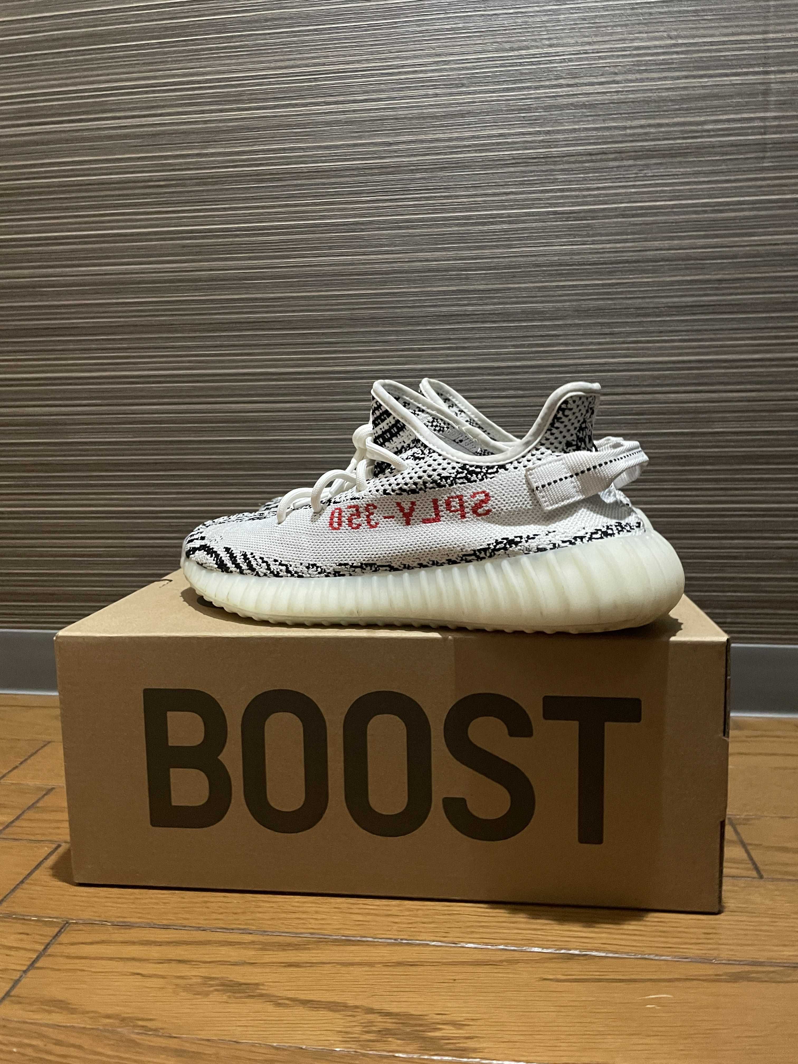 adidas YEEZY Boost 350 V2 "Zebra"
