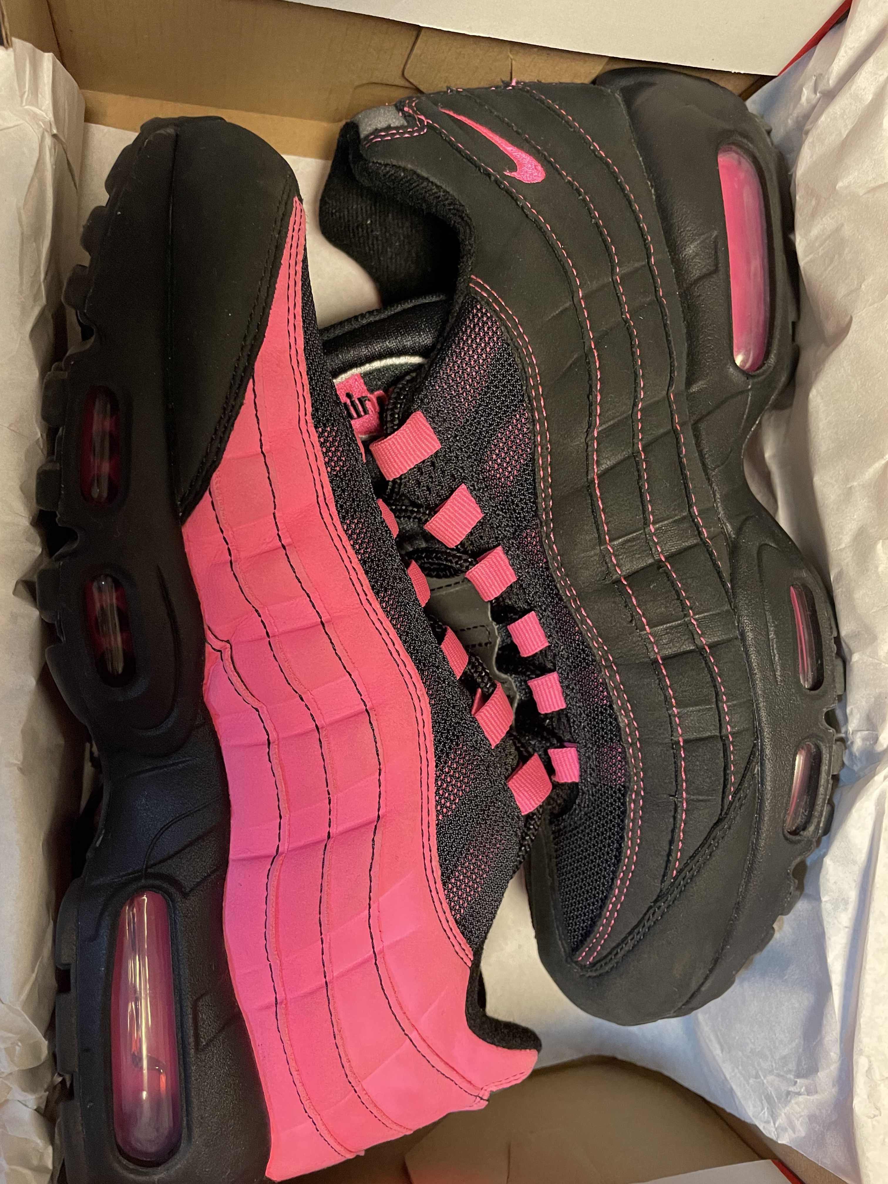 Nike Air Max 95 "Black/Pink"