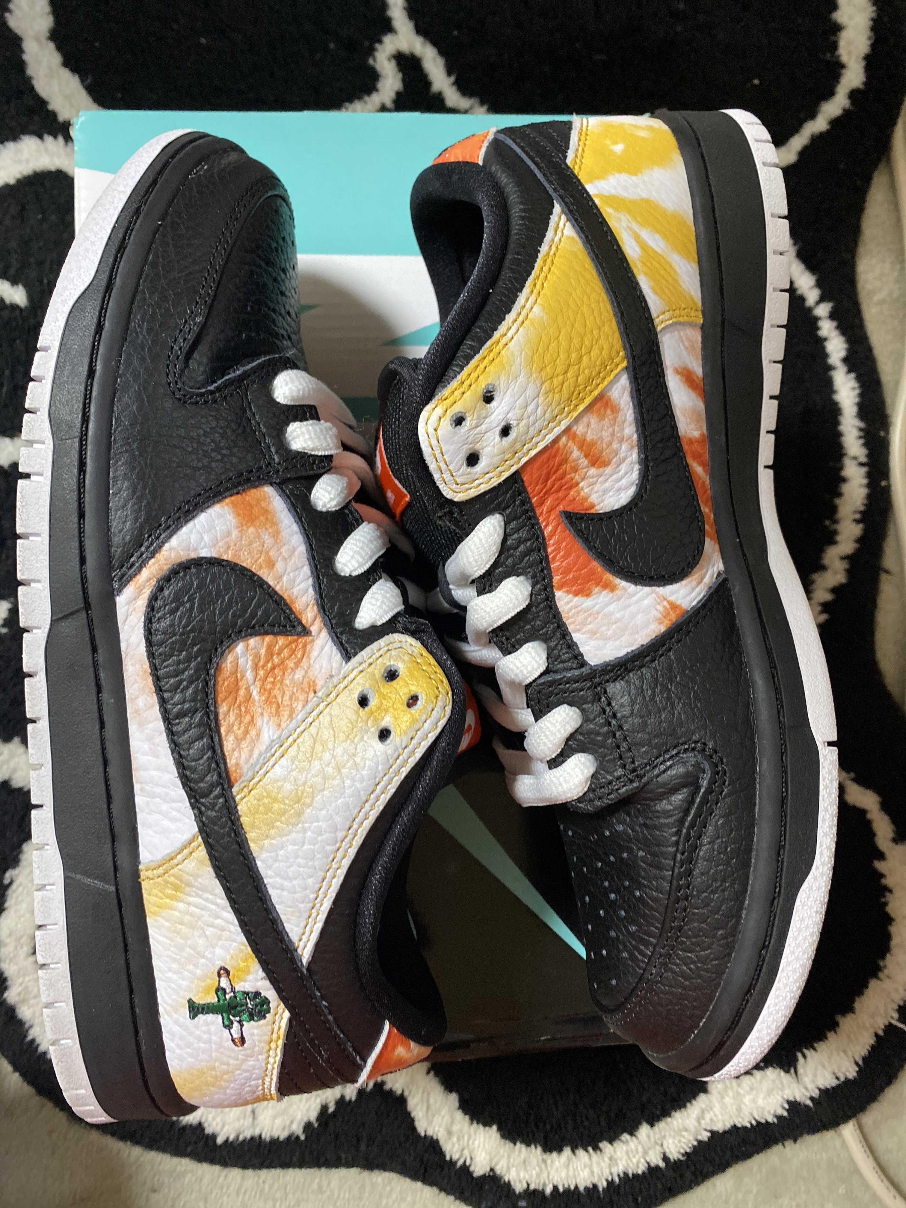 Nike SB Dunk Low "Raygun Tie-Dye/Black"