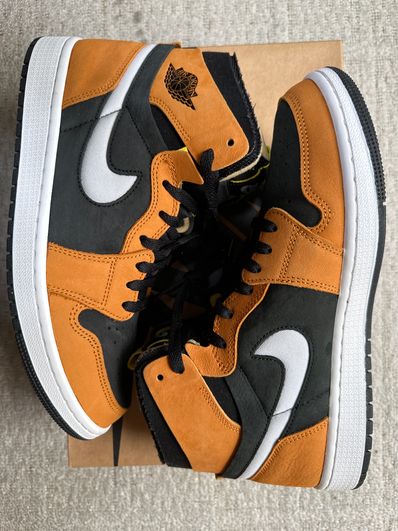 Nike Air Jordan 1 High Zoom "Monarch Orange"