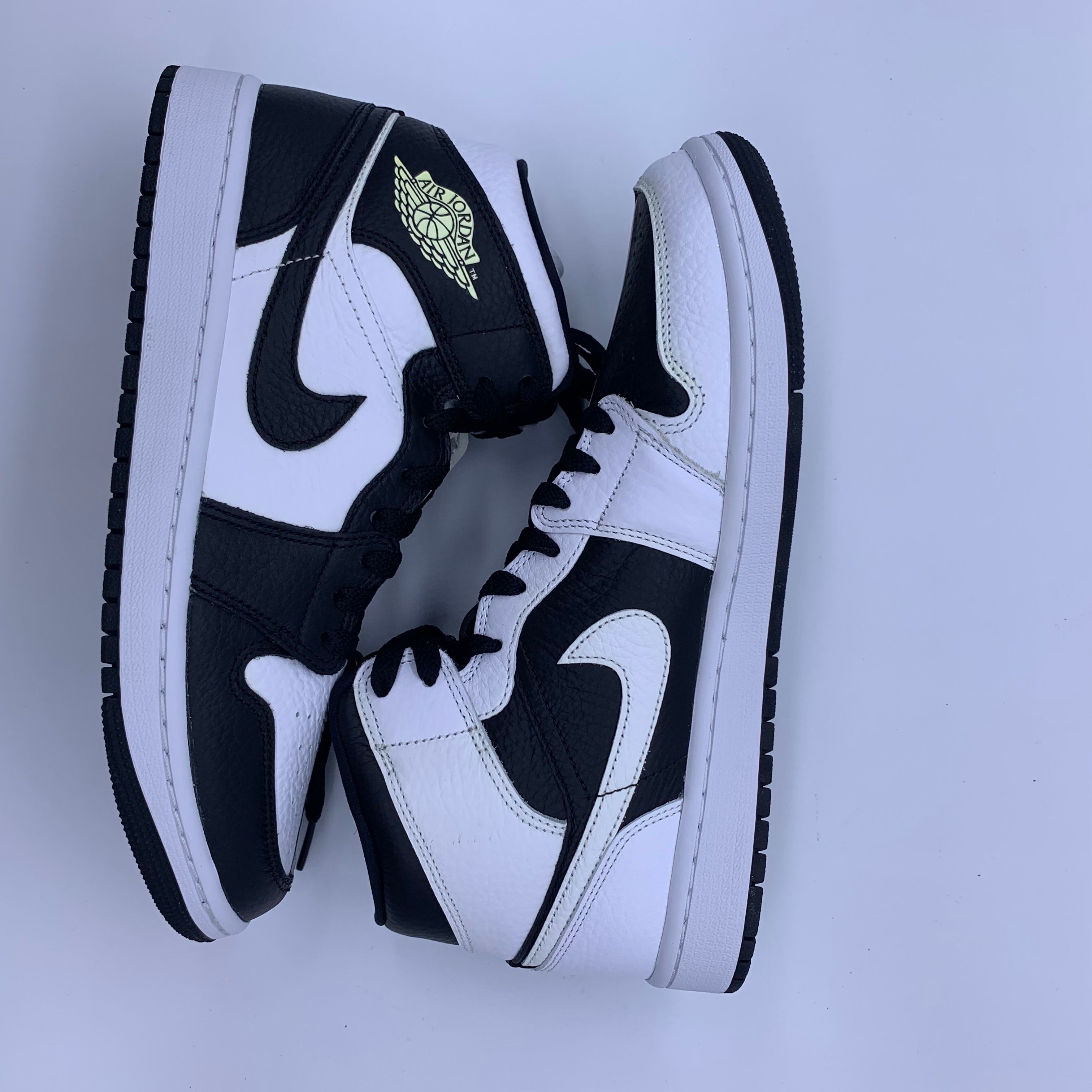 Nike Women's Air Jordan 1 Mid "Homage"