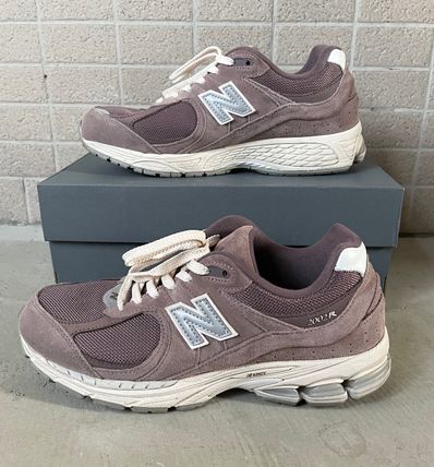 New Balance 2002R "Black Fig"