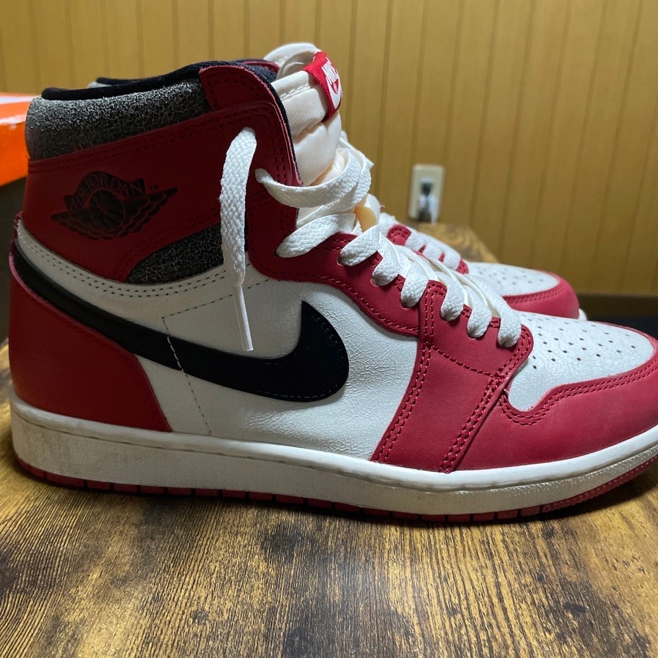 Nike Air Jordan 1 High OG "Lost & Found/Chicago"