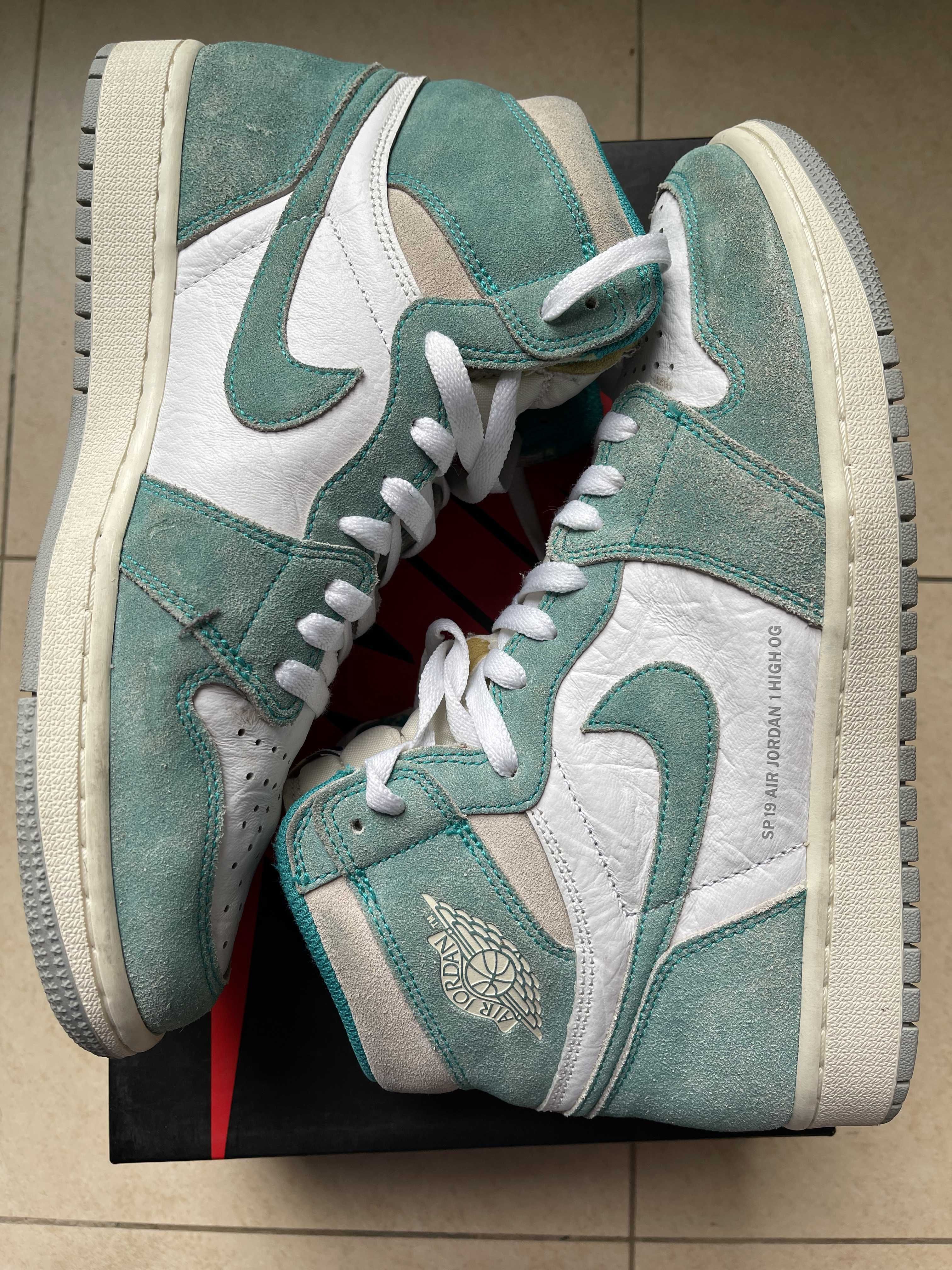 Nike Air Jordan 1 Retro High OG "Turbo Green"