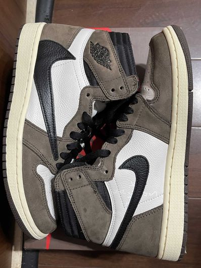 Travis Scott × Nike Air Jordan 1 Retro High OG TS SP "Sail/Dark Mocha"