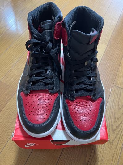 Nike Air Jordan 1 Retro High OG "Bred/Banned" (2016)