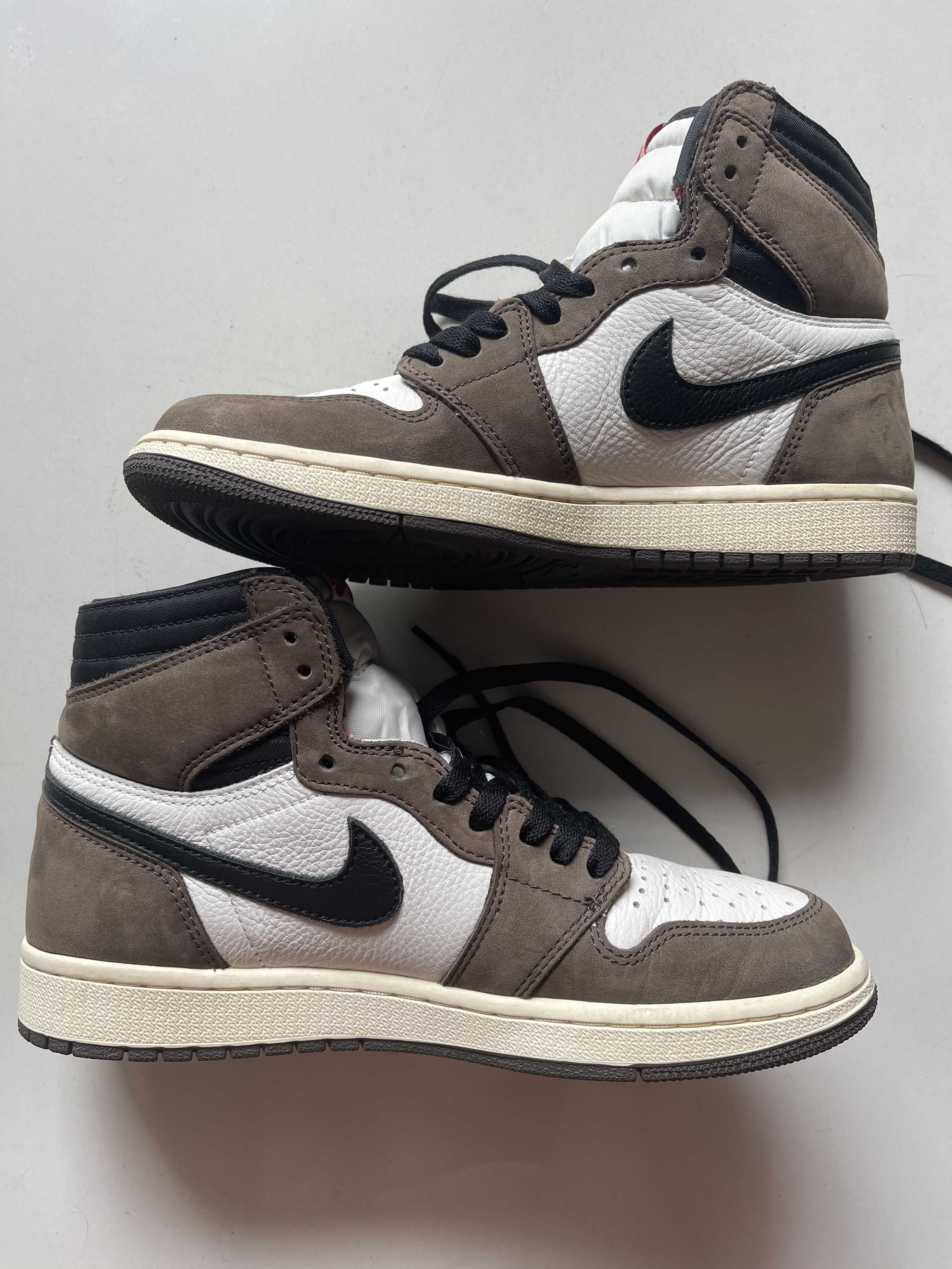 Travis Scott × Nike Air Jordan 1 Retro High OG TS SP "Sail/Dark Mocha"