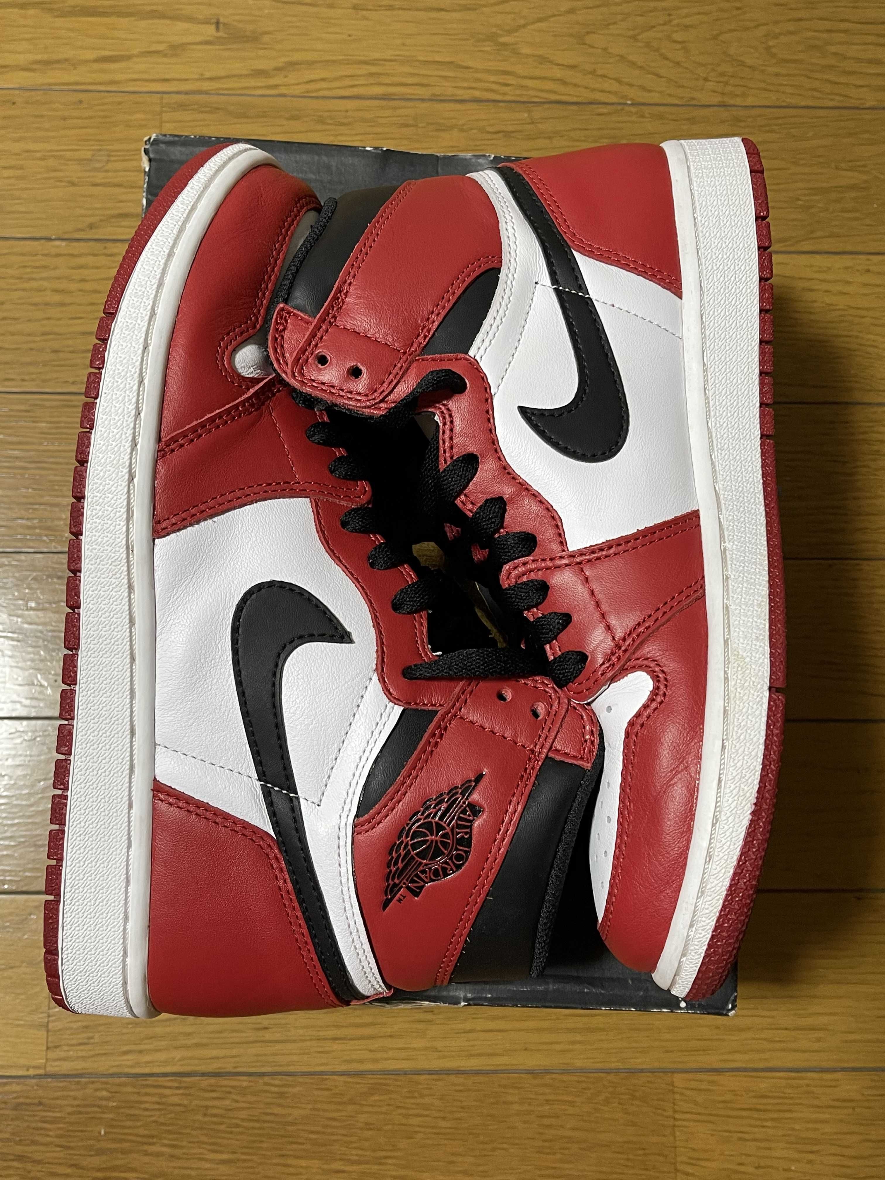 Nike Air Jordan 1 Retro High "Chicago" (2015)