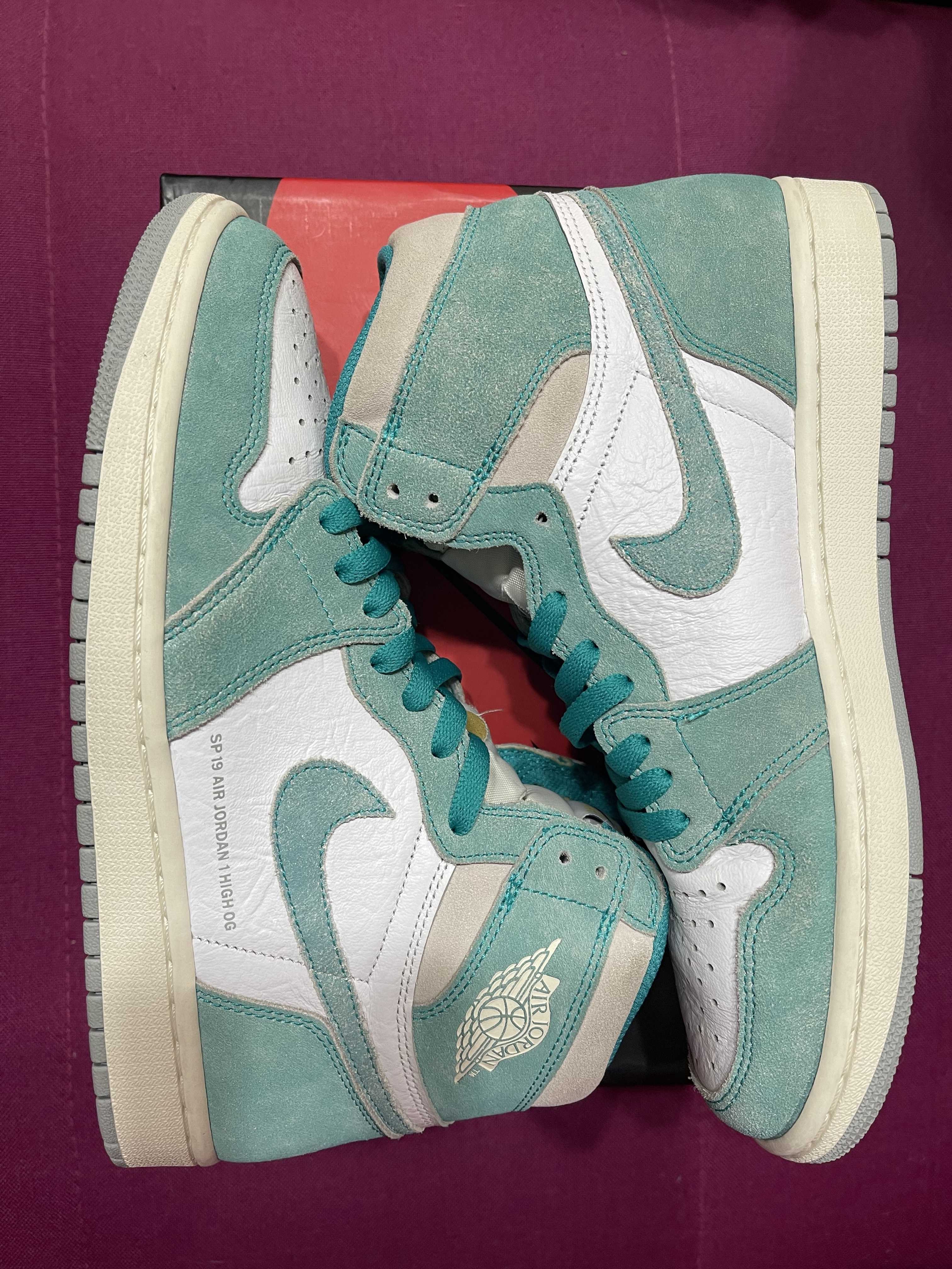 Nike Air Jordan 1 Retro High OG "Turbo Green"