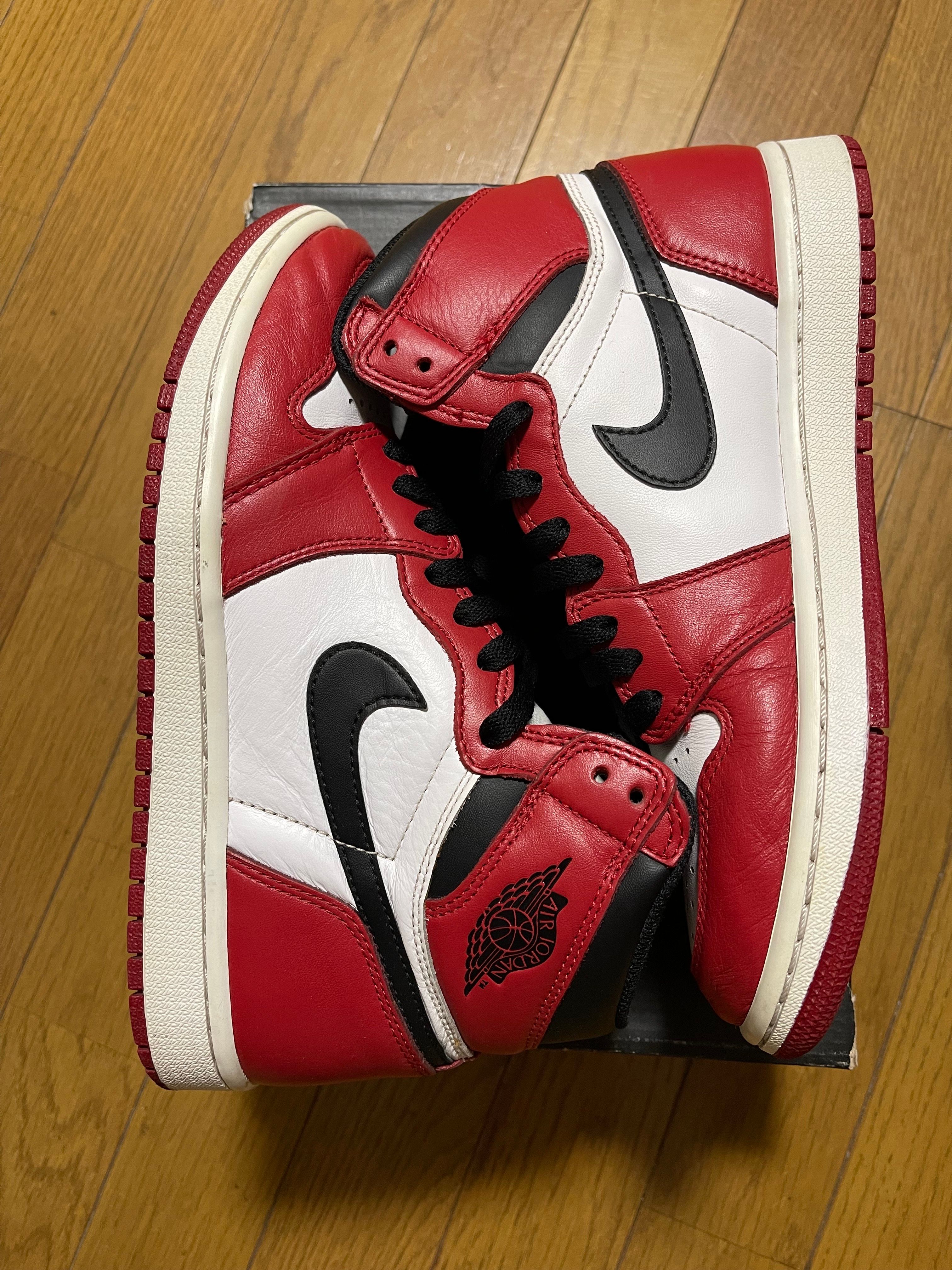 Nike Air Jordan 1 Retro High "Chicago" (2015)