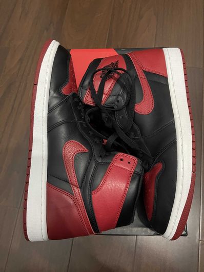 Nike Air Jordan 1 Retro High OG "Bred/Banned" (2016)