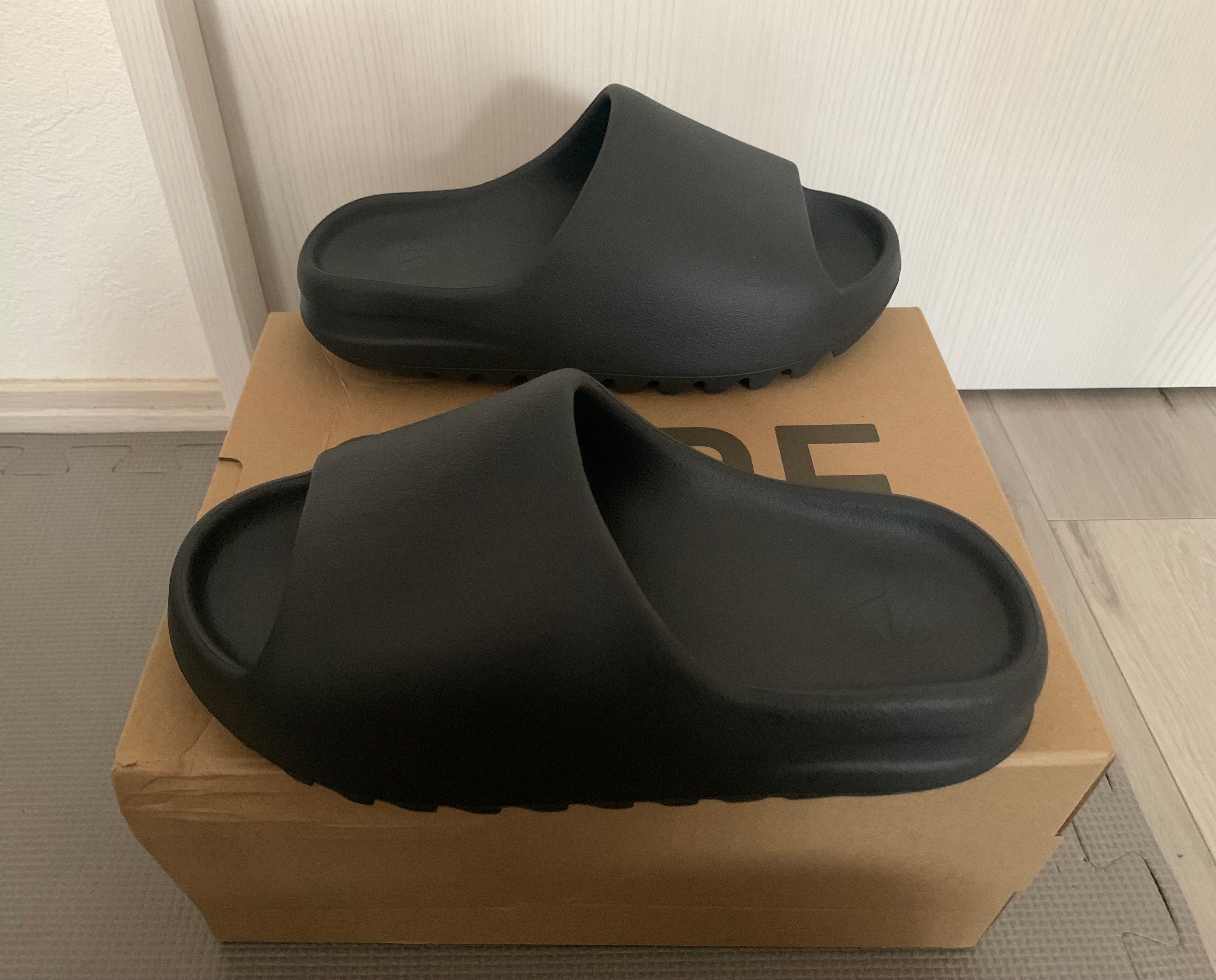 adidas YEEZY Slide "Onyx"