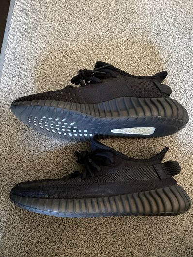 adidas YEEZY Boost 350 V2