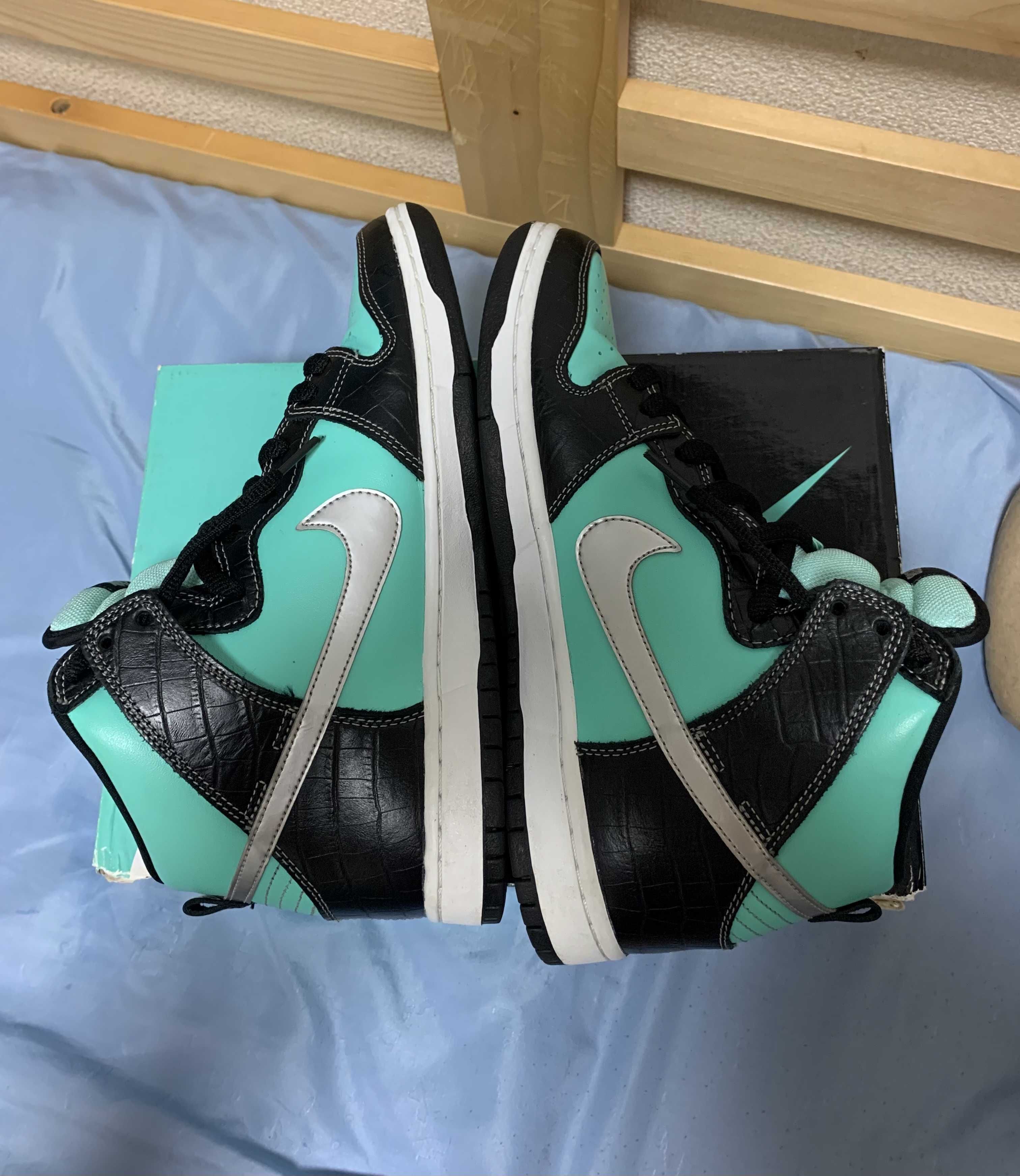 Diamond Supply × Nike SB Dunk High "Tiffany"
