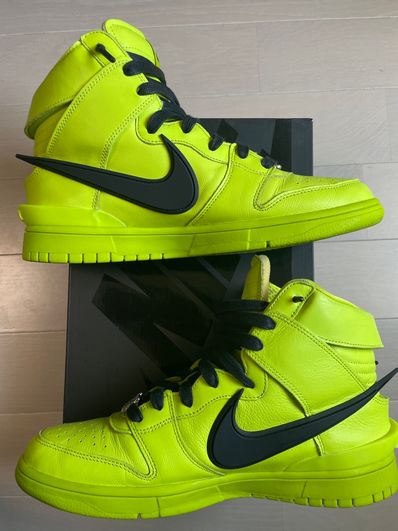 AMBUSH × NIKE DUNK HIGH "FLASH LIME"