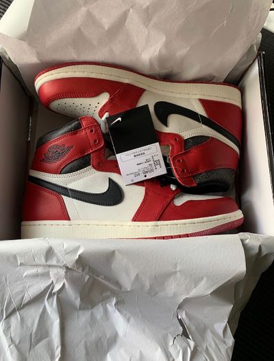 Nike Air Jordan 1 High OG "Lost & Found/Chicago"