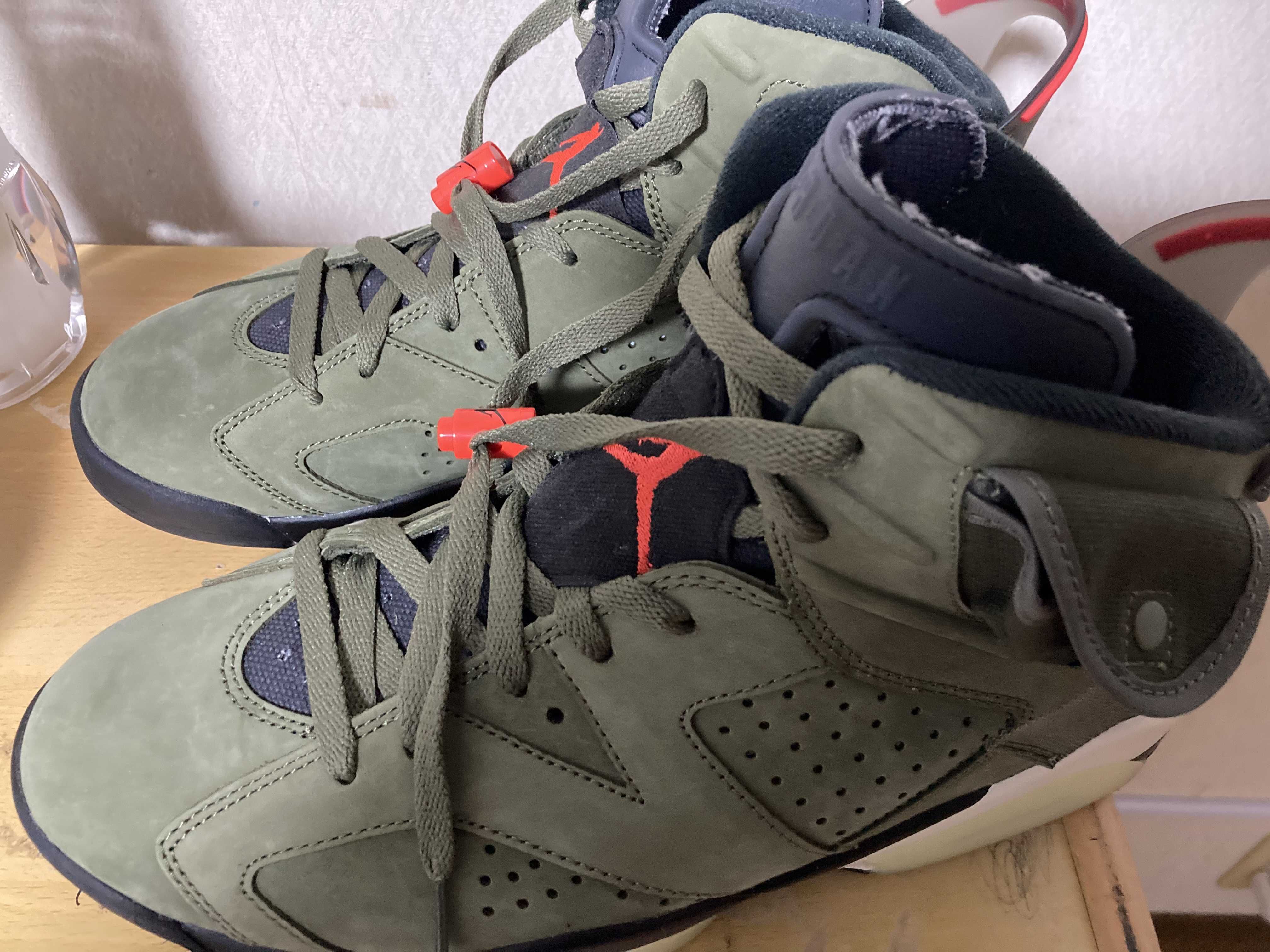 Travis Scott × Nike Air Jordan 6 Retro "Medium Olive"