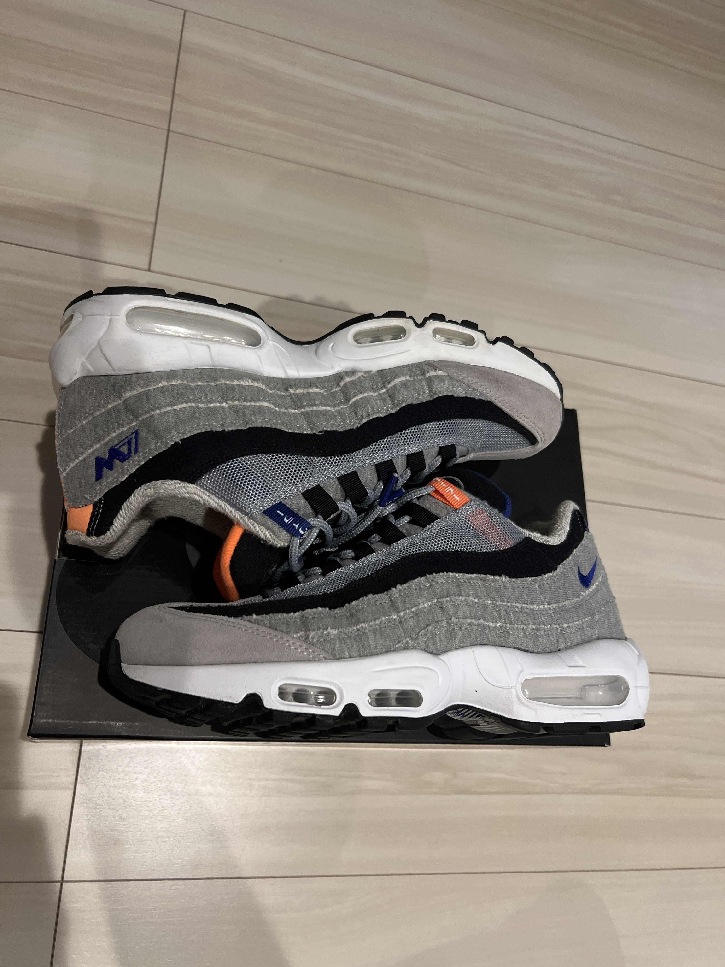 Loopwheeler × Nike Air Max 95 "Wolf Grey"