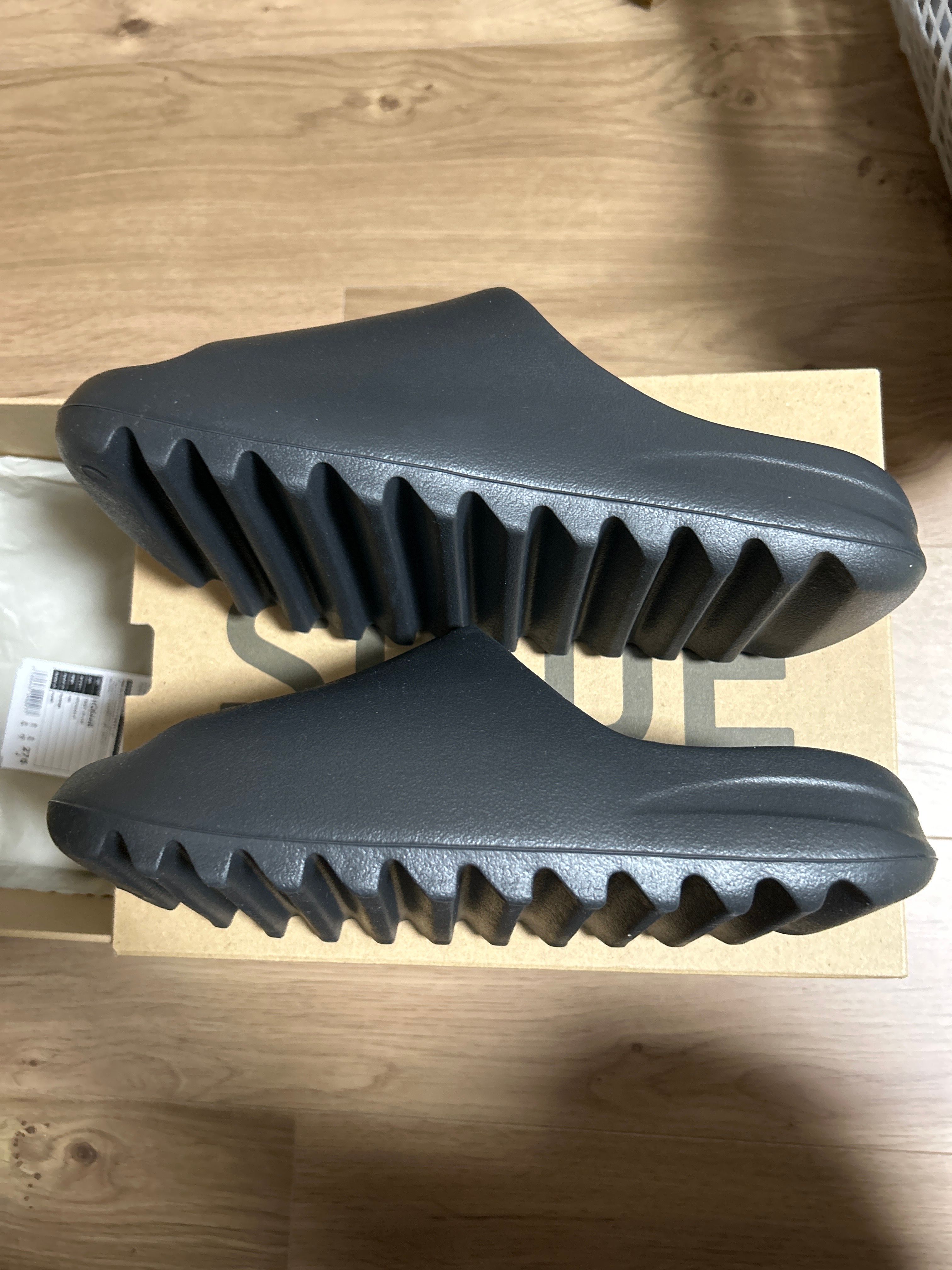 adidas YEEZY Slide "Onyx"