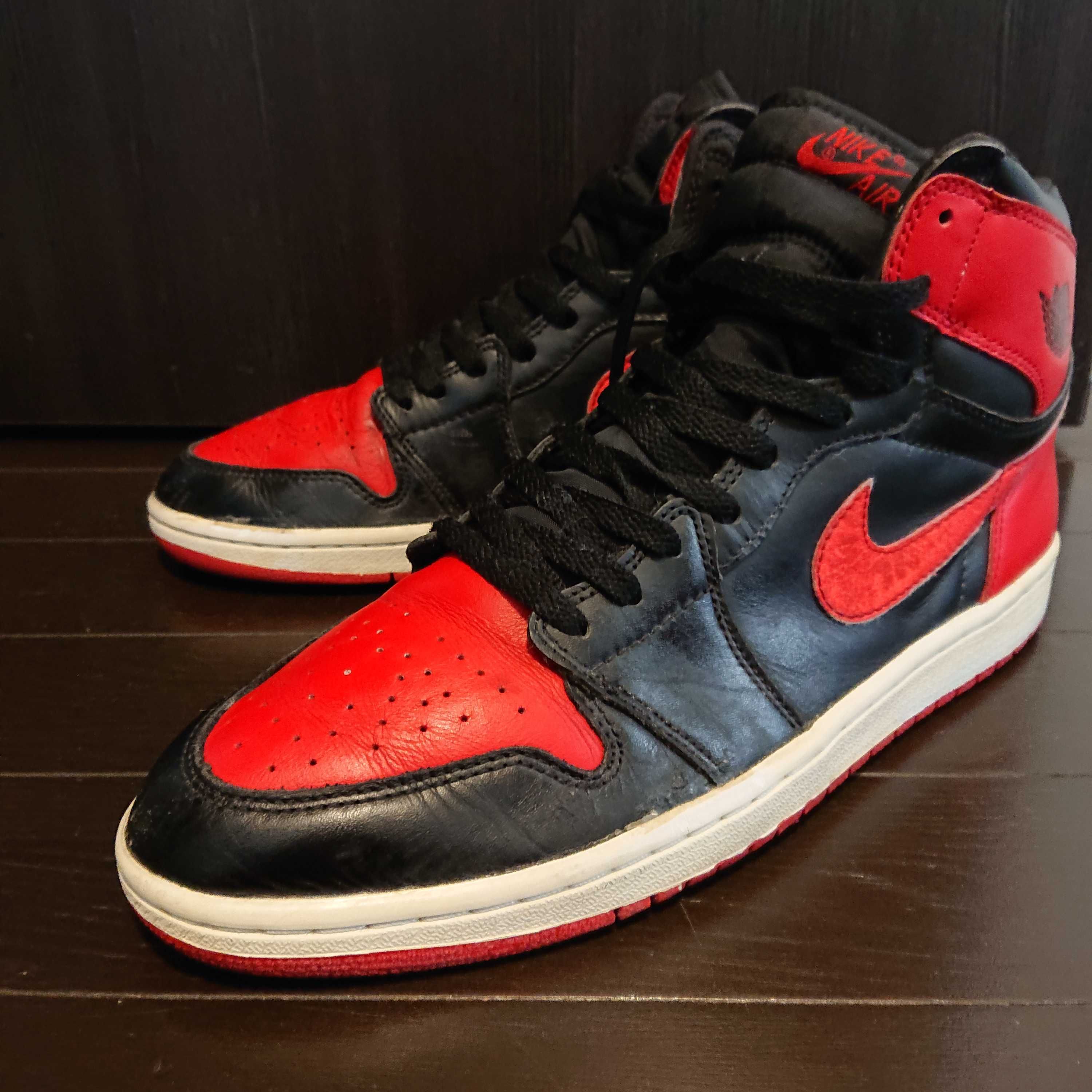 Nike Air Jordan 1 Retro High "Black Varsity Red/Bred"(2001)