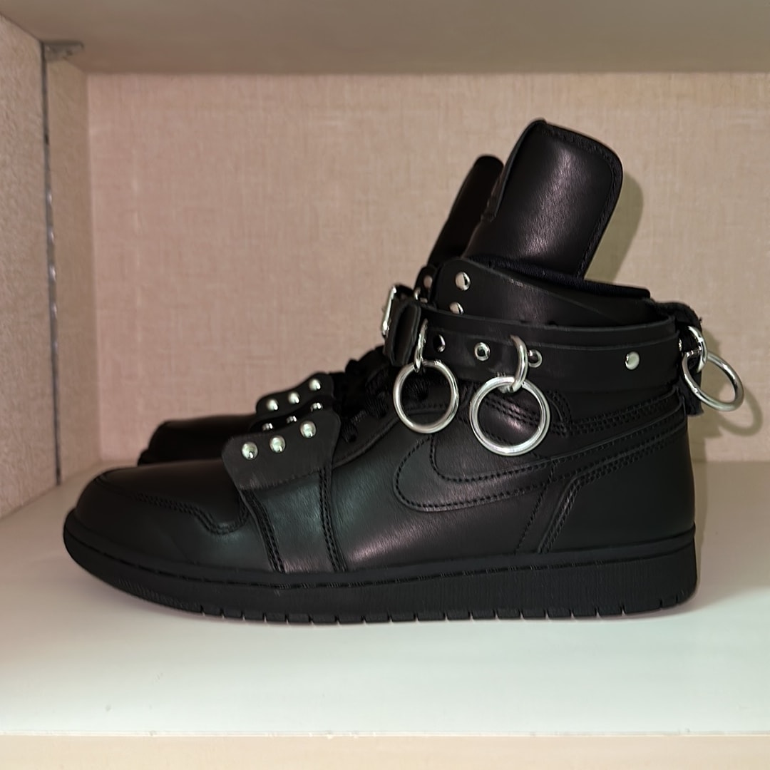 COMME des GARCONS × Nike Air Jordan 1 High "Black"