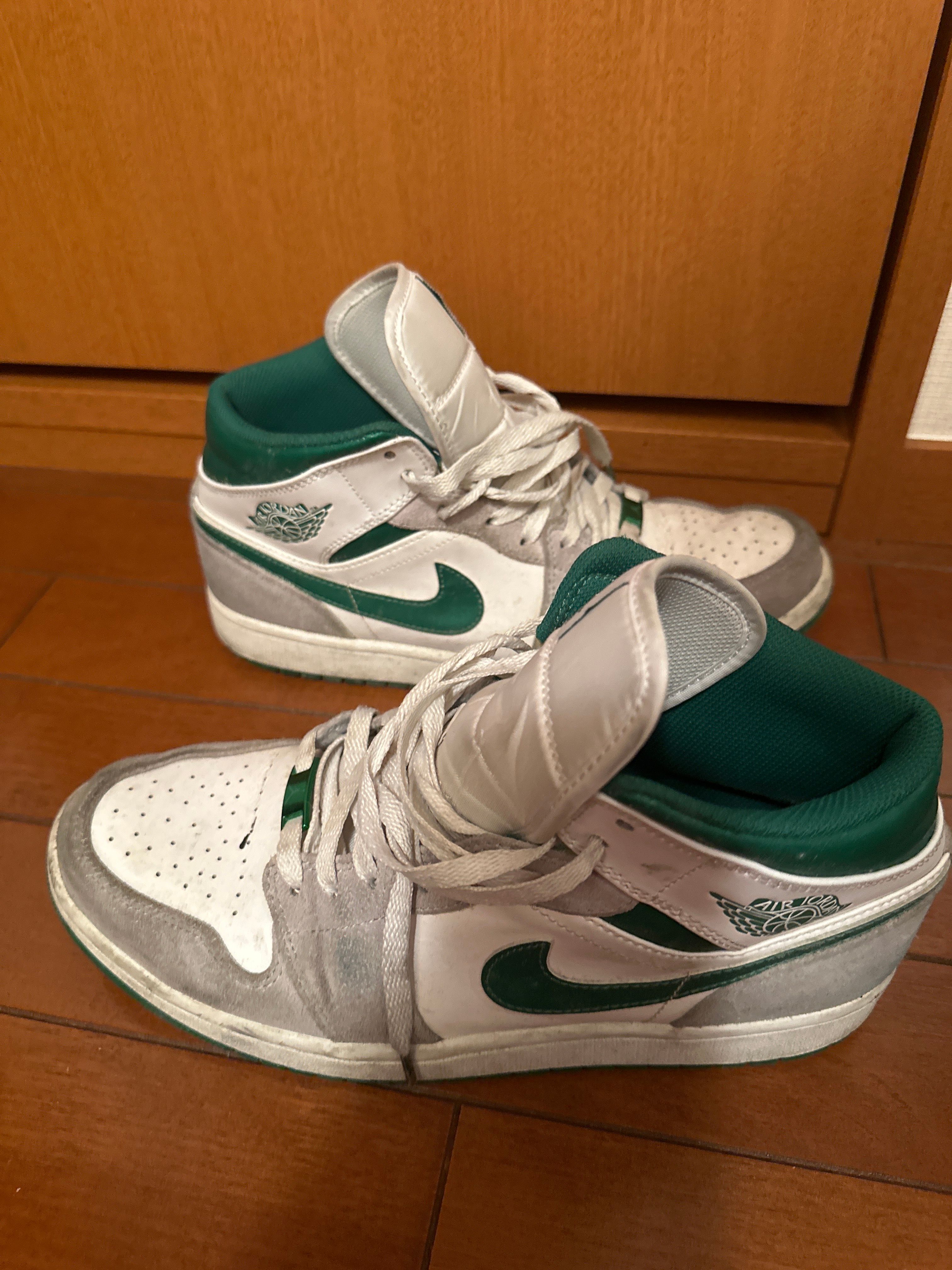 Nike Air Jordan 1 Mid "Green Grey White"