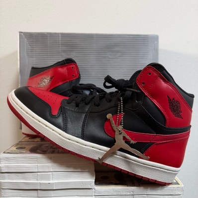 Nike Air Jordan 1 Retro High "Black Varsity Red/Bred"(2001)