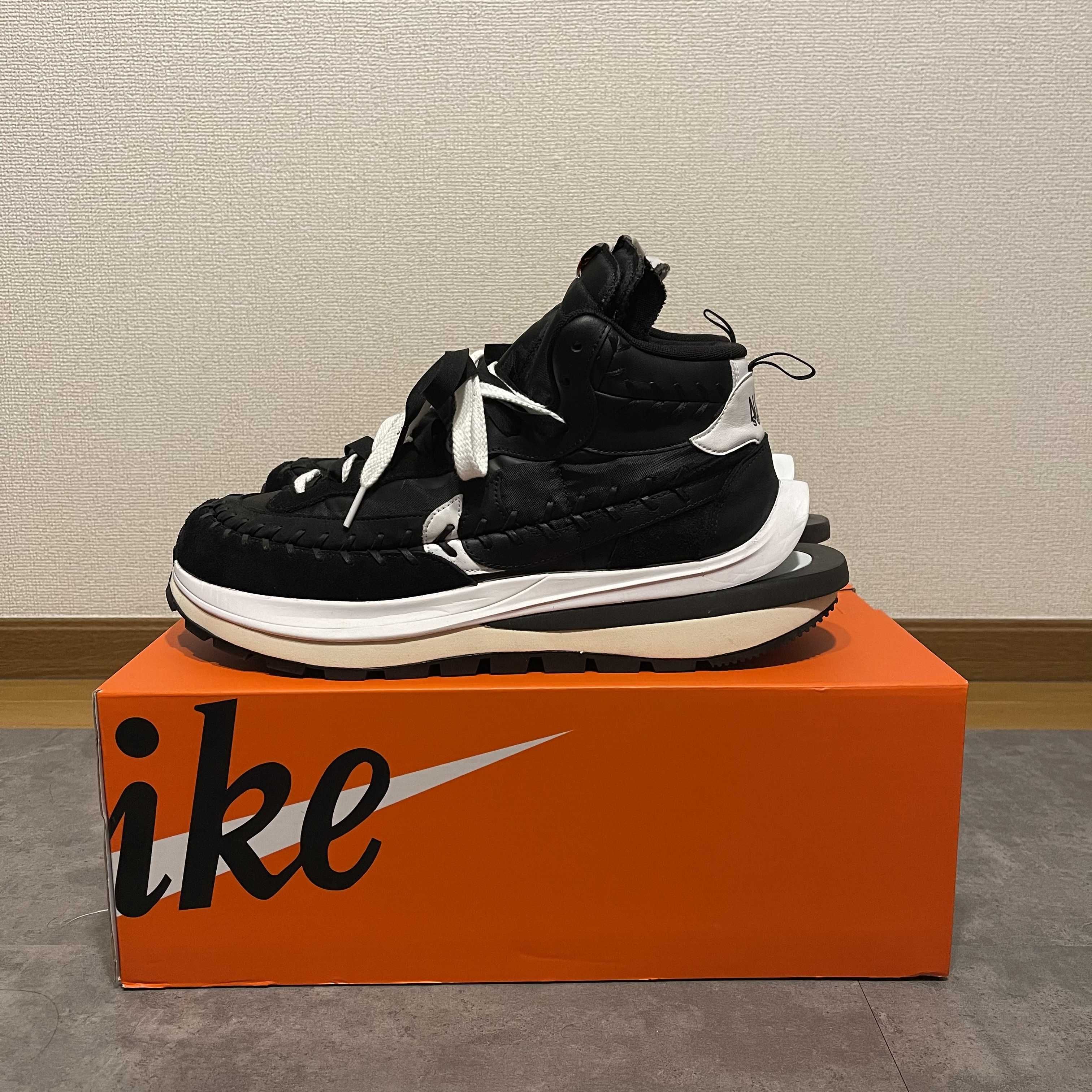 Jean-Paul Gaultier × sacai × Nike Vapor Waffle "Black/Black-White"