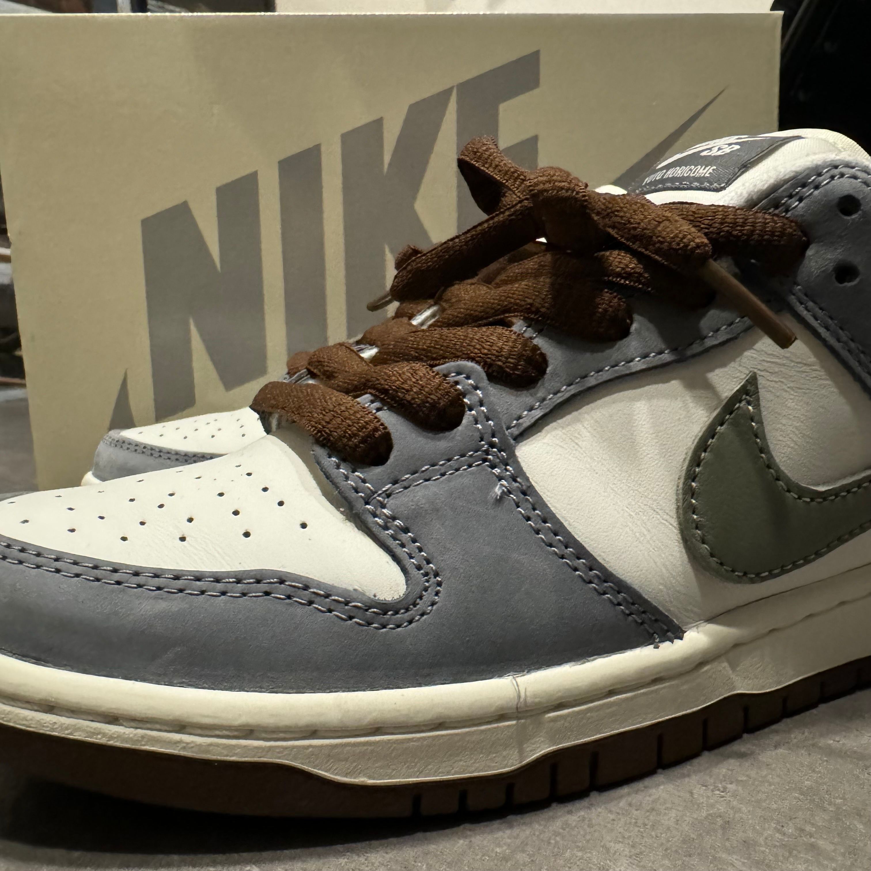 堀米 雄斗(Yuto Horigome) × Nike SB Dunk Low Pro QS "Wolf Grey"