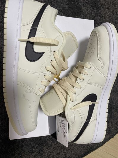 Nike WMNS Air Jordan 1 Low