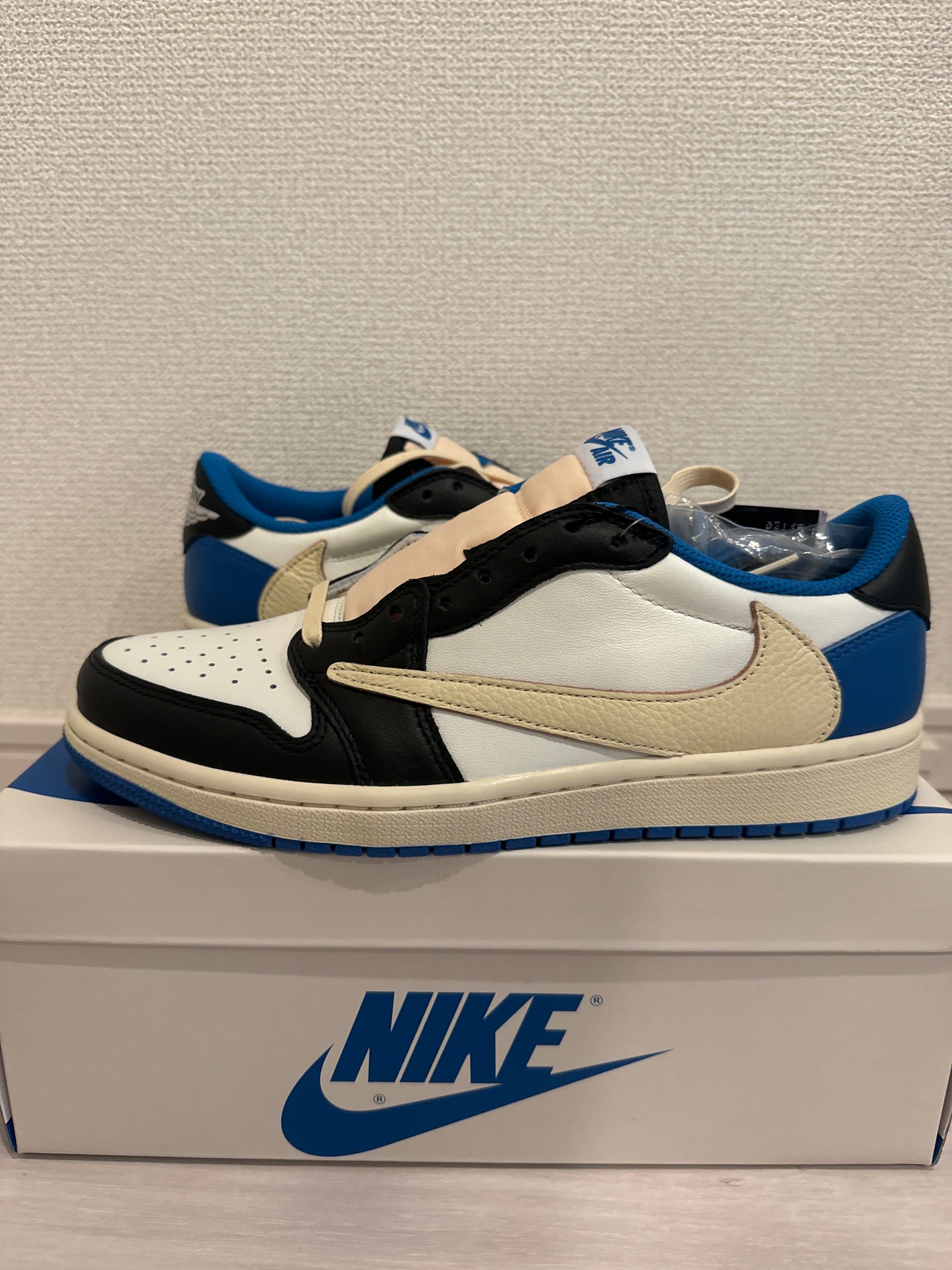 Travis Scott × fragment design × Nike Air Jordan 1 Low OG SP "Military Blue"