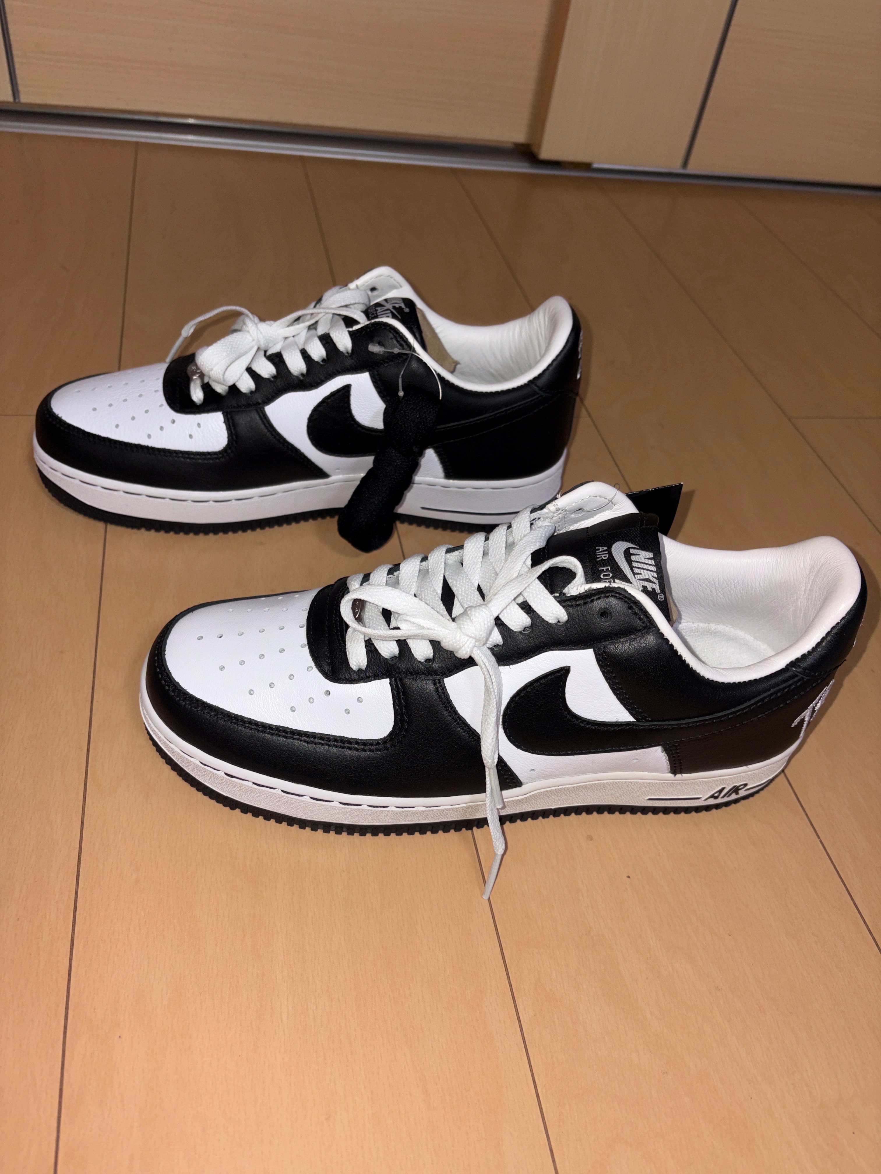 テラー スクワッド × ナイキ エアフォース1 ロー QS "ブラックアウト"