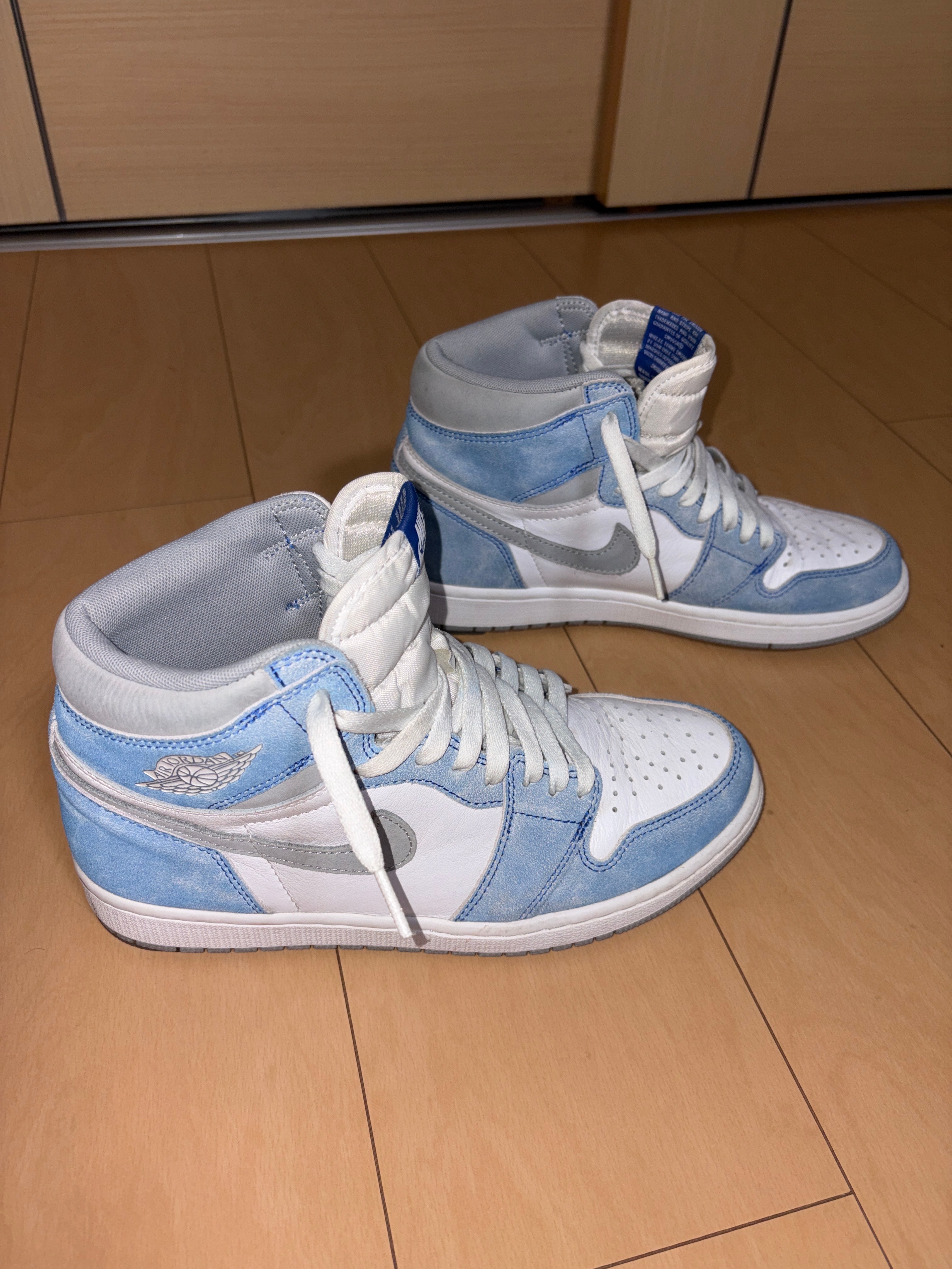 Nike Air Jordan 1 High OG "Hyper Royal"