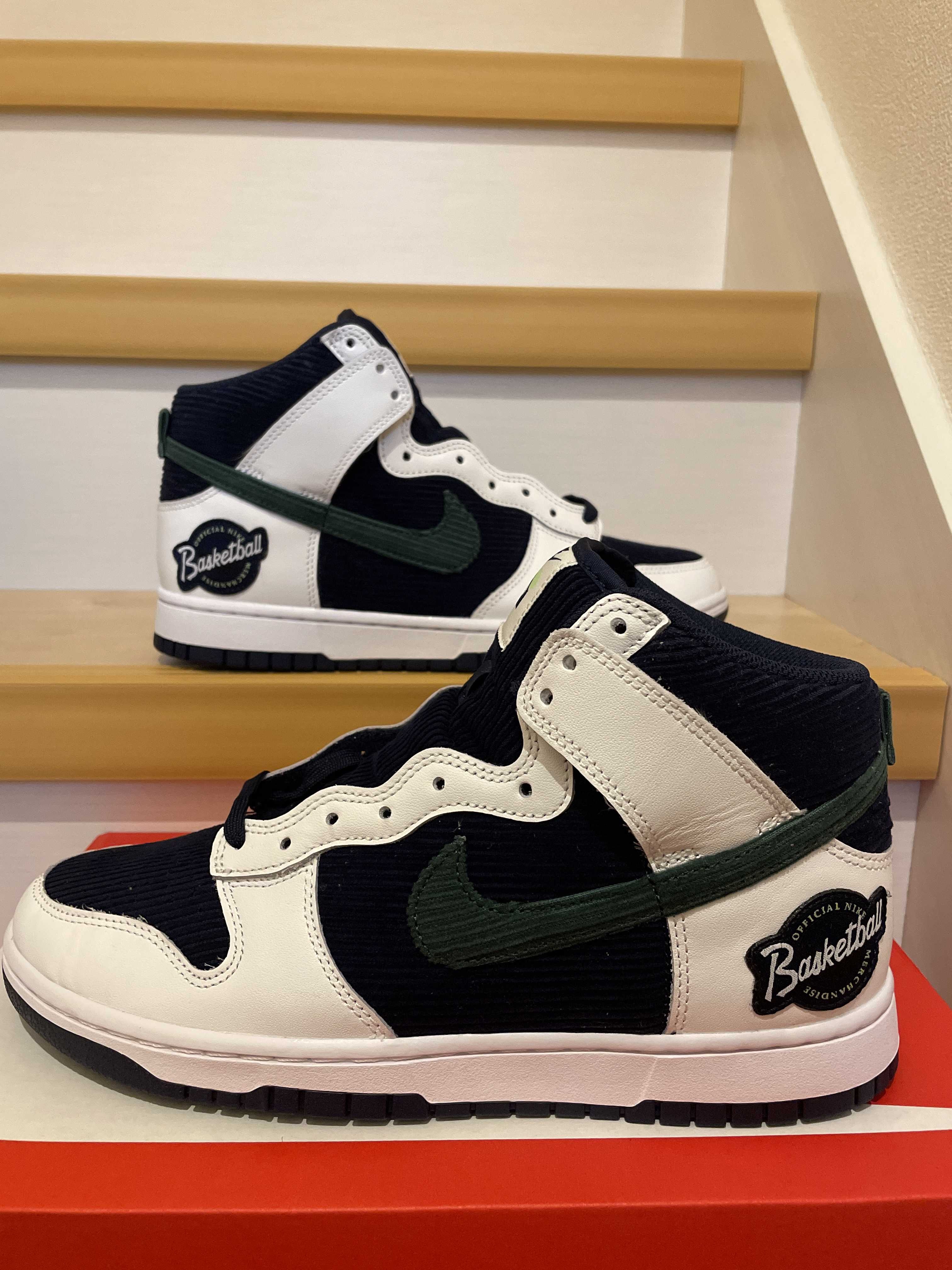 Nike Dunk High EMB "College Navy"