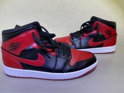Nike Air Jordan 1 Mid "Bred"
