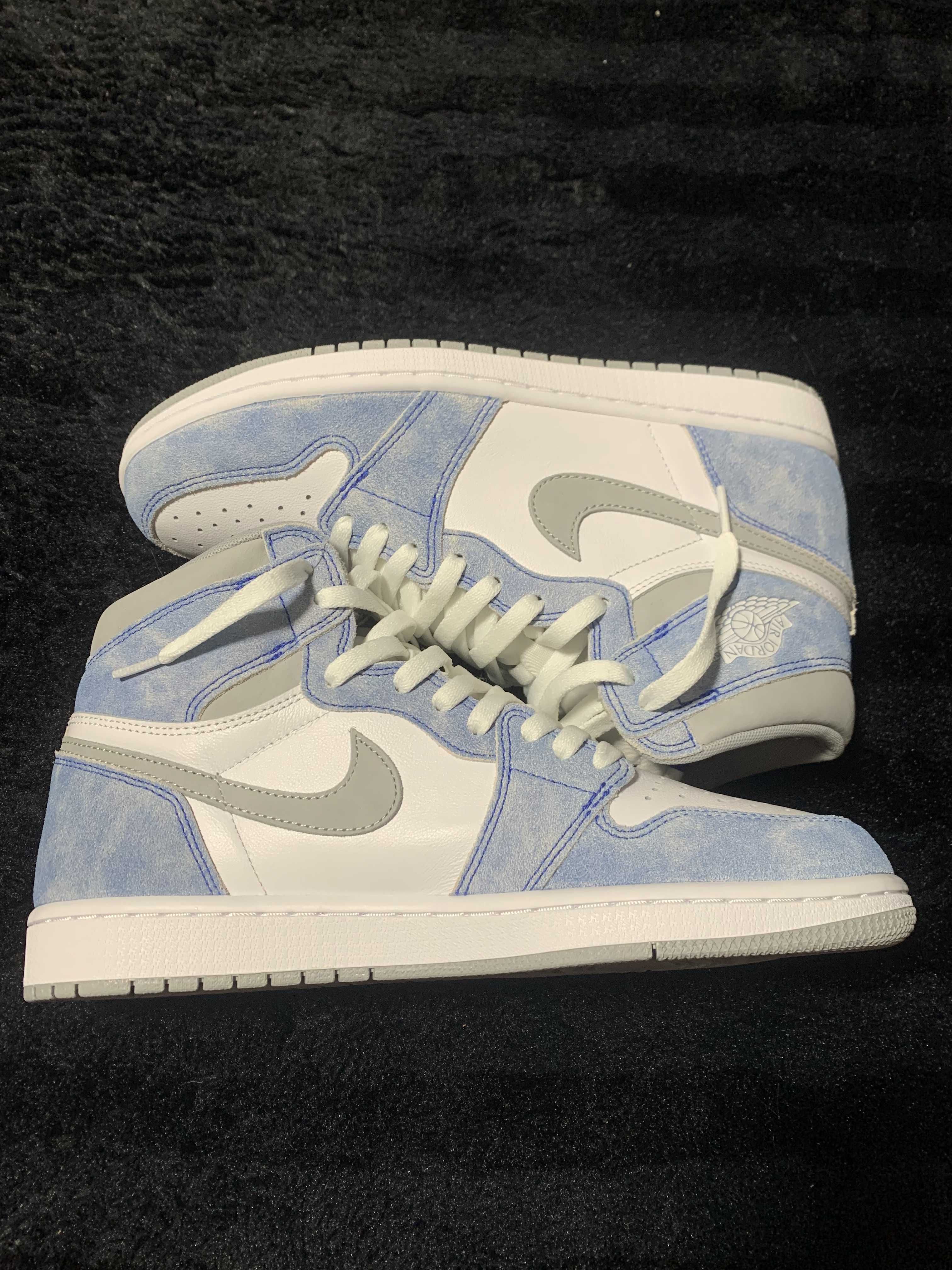 Nike Air Jordan 1 High OG "Hyper Royal"