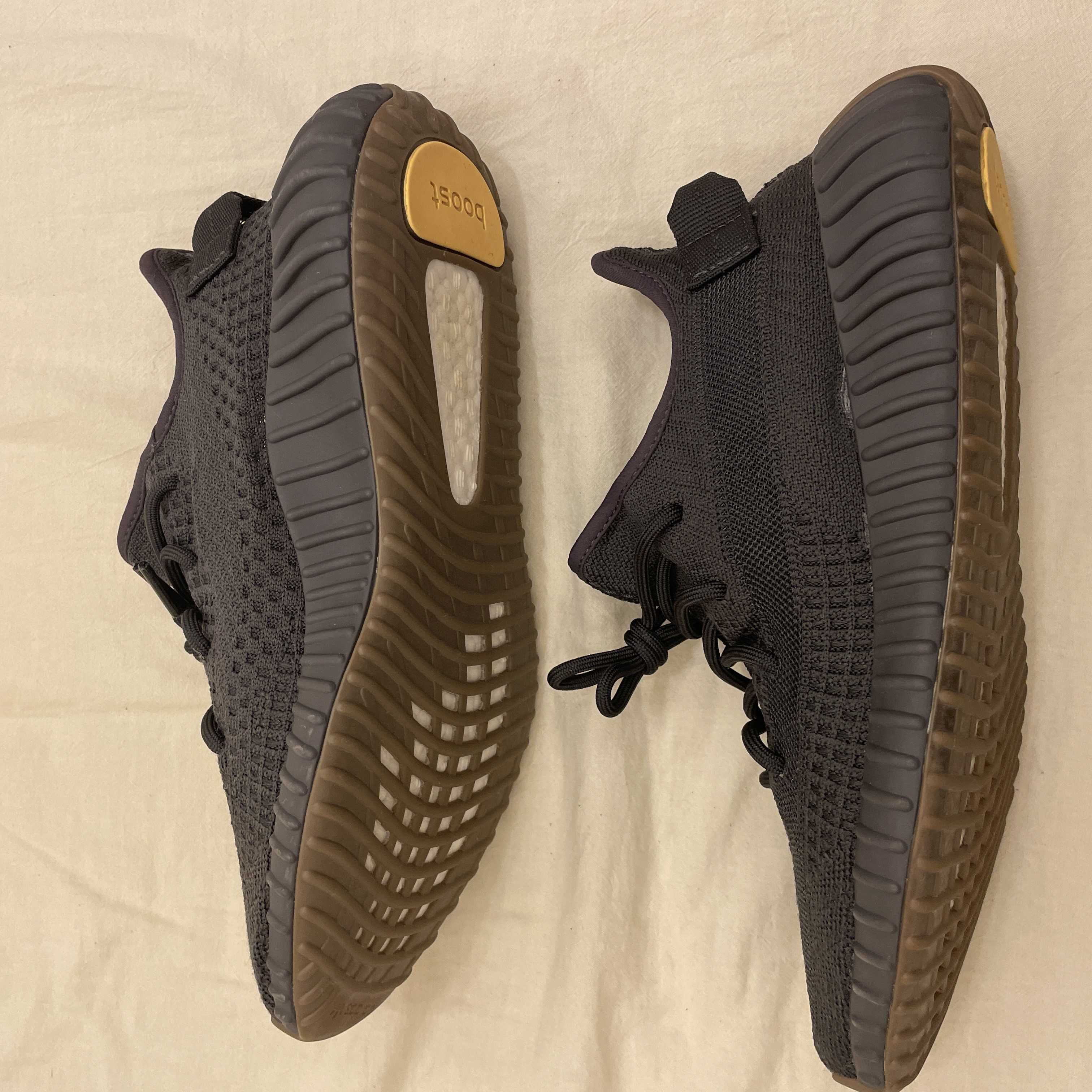  adidas YEEZY Boost 350 V2 "Cinder"