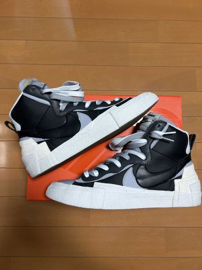 sacai × NIKE BLAZER MID "BLACK/WOLF GREY/WHITE"