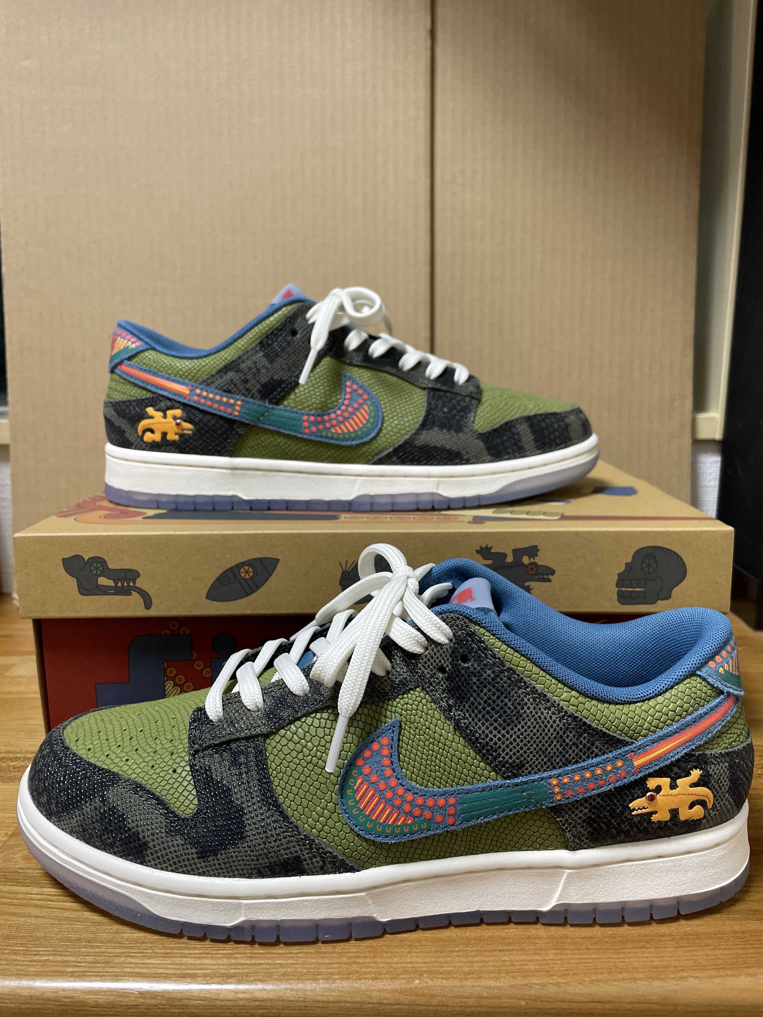 Nike Dunk Low "Siempre Familia"