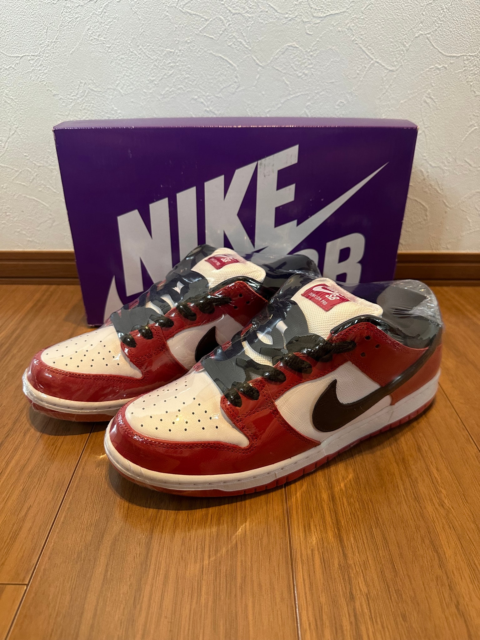 Nike SB Dunk Low Pro "J-Pack Chicago/Varsity Red and White"
