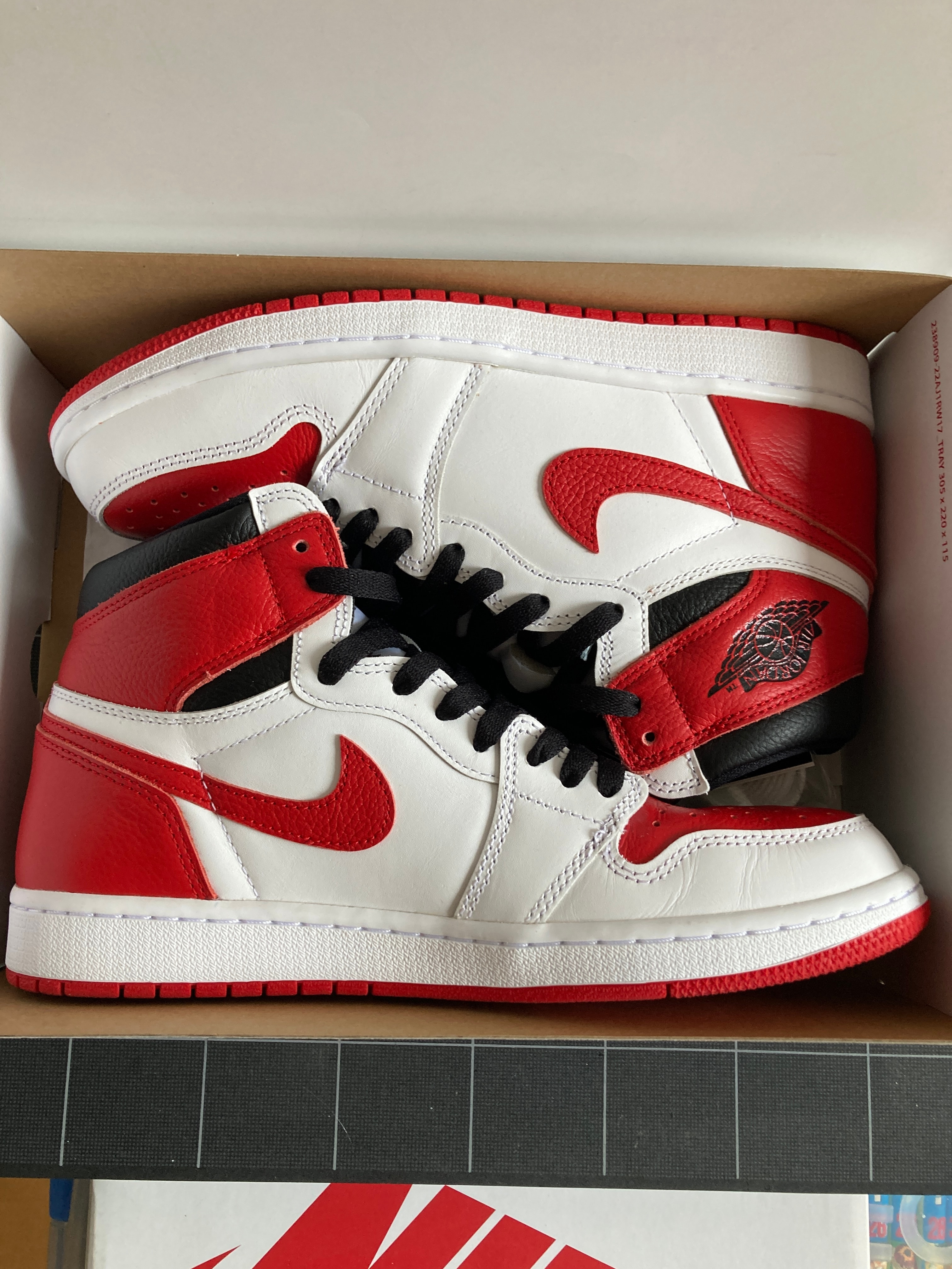 Nike Air Jordan 1 High OG "Heritage"