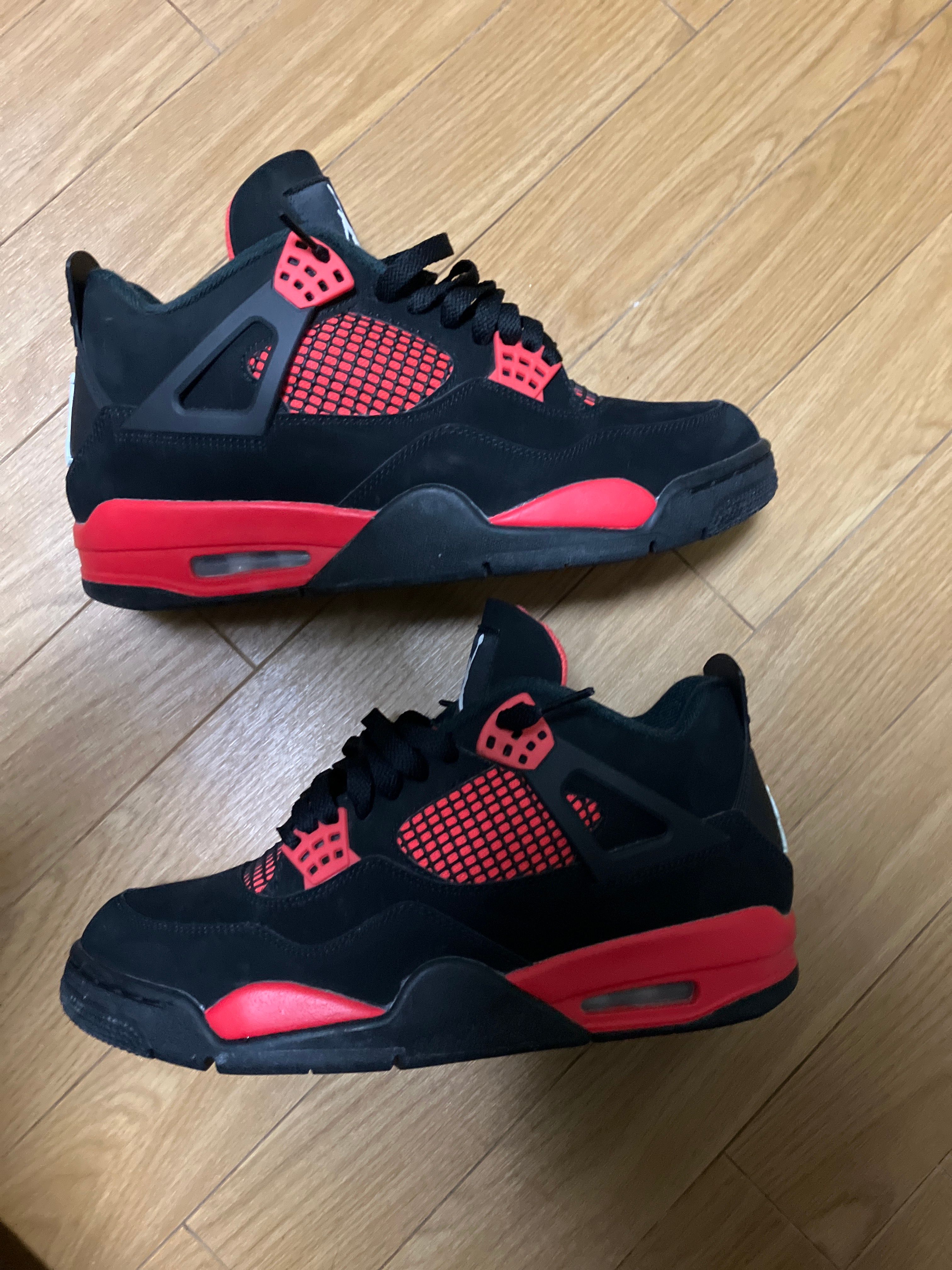 Nike Air Jordan 4 "Red Thunder/Crimson"