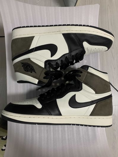 Nike Air Jordan 1 High OG "Sail/Dark Mocha/Black"