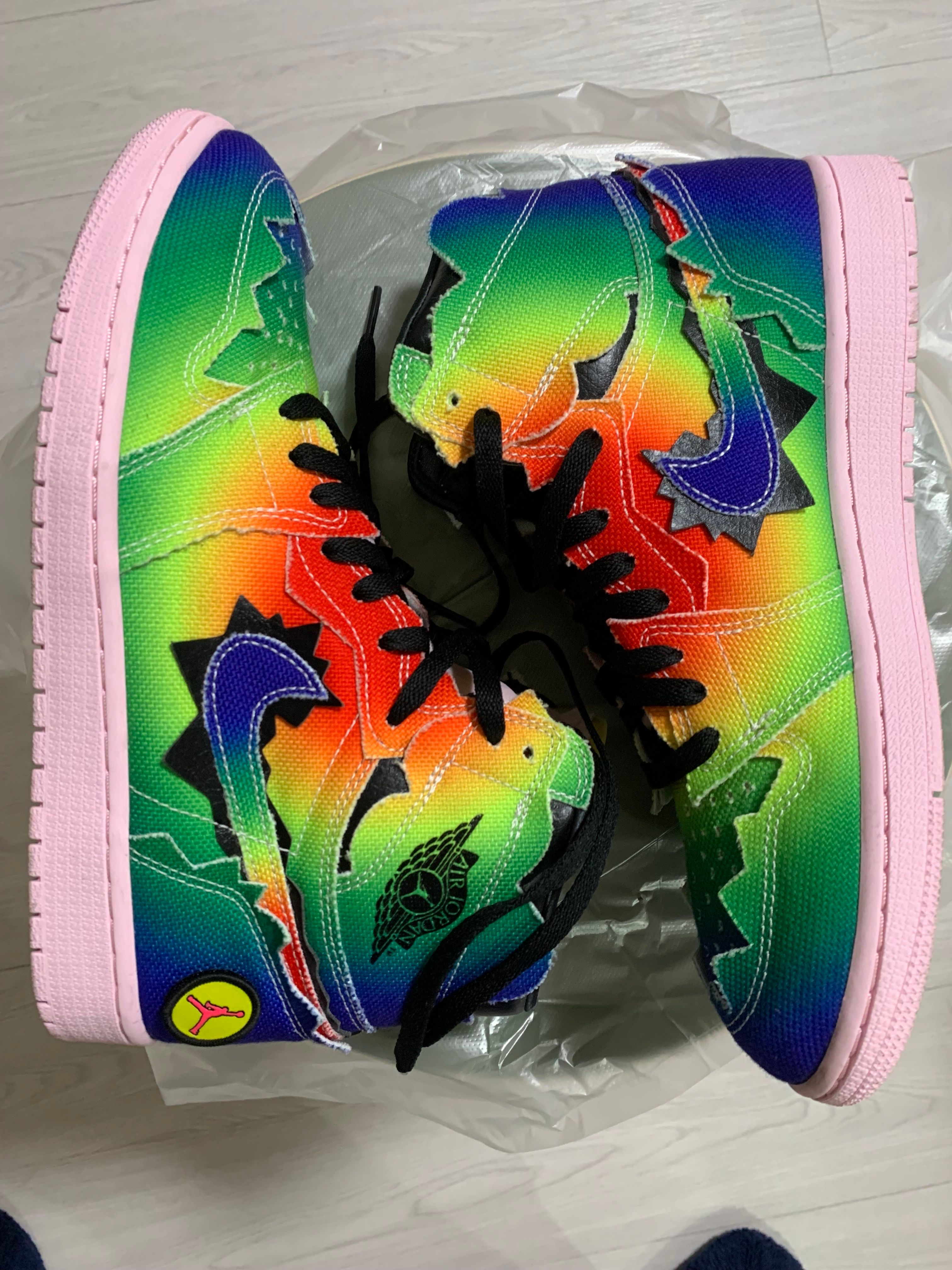 J Balvin × Nike Air Jordan 1 High OG "Rainbow"