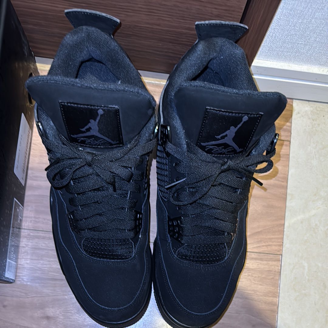 Nike Air Jordan 4 "Black Cat"