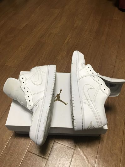 NIKE Women's AIR JORDAN 1 LOW "WHITE"