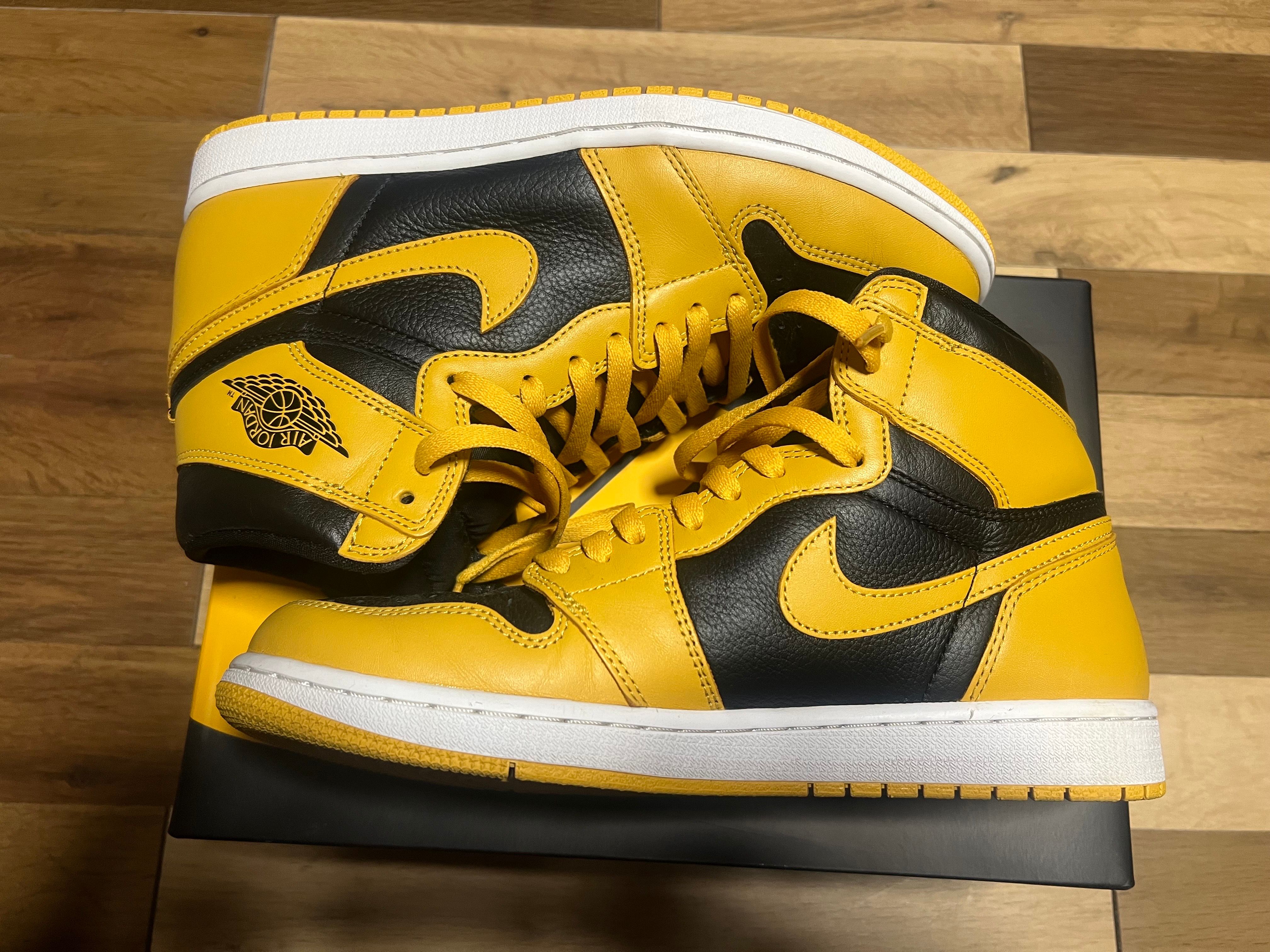 Nike Air Jordan 1 High OG "Pollen" 
