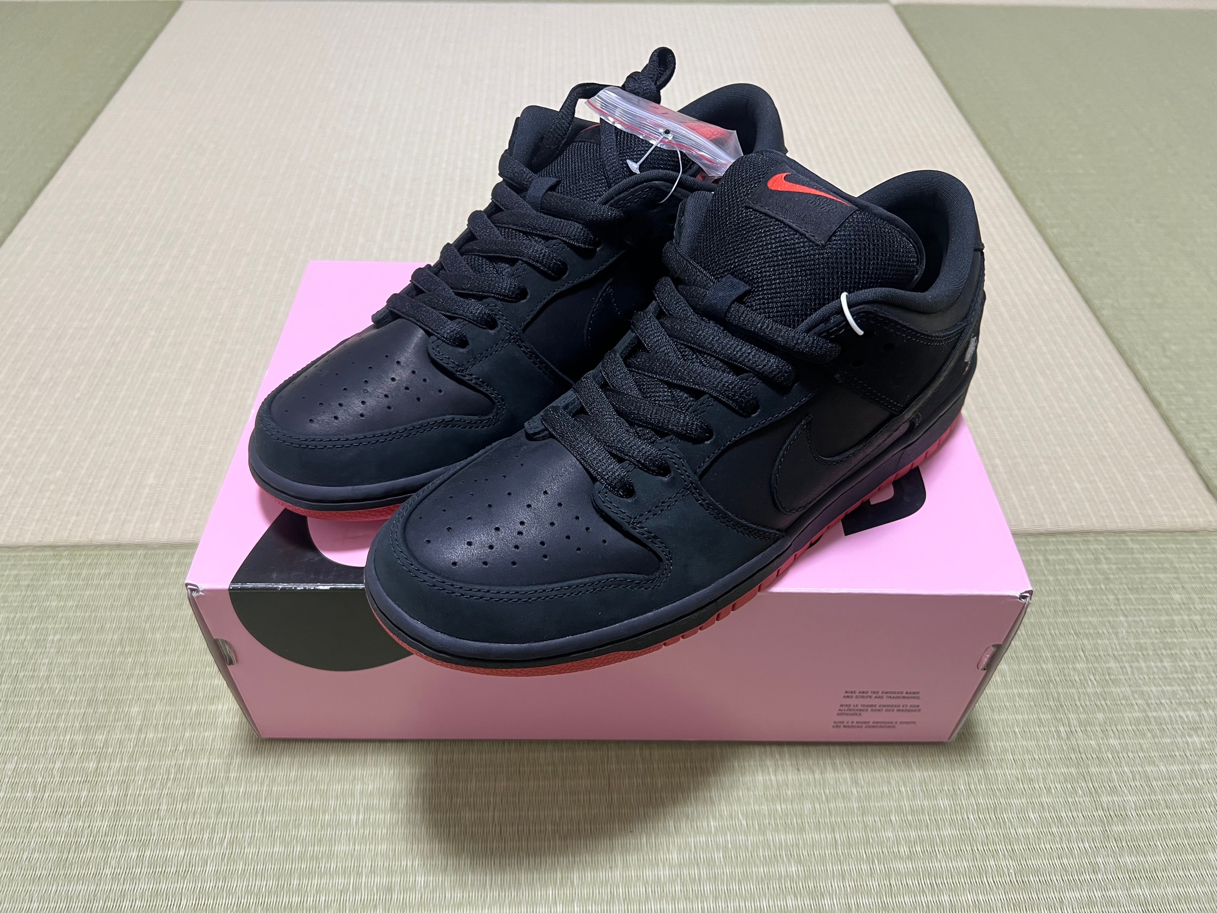 Nike SB Dunk Low TRD QS "Black Pigeon"